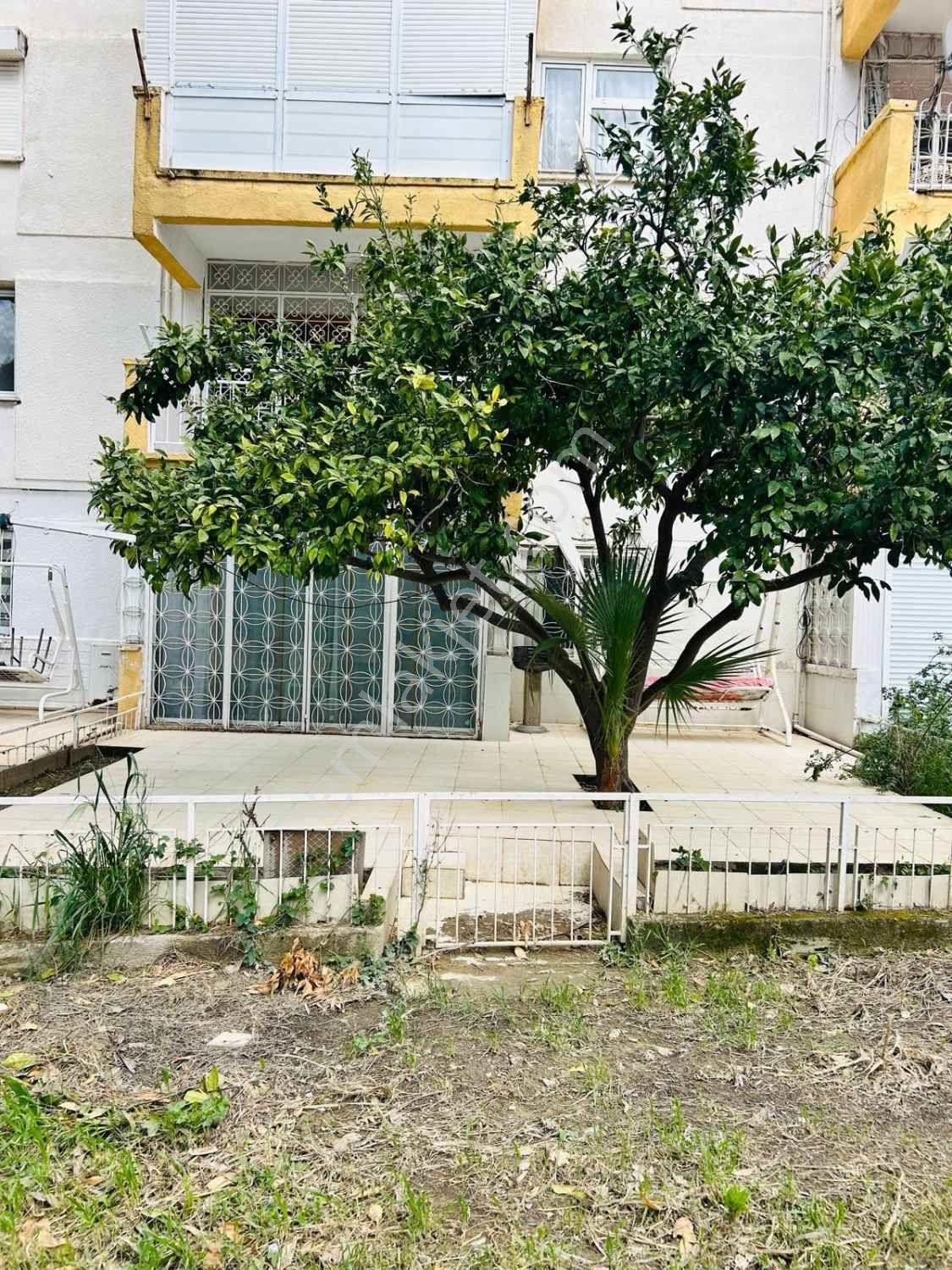 Kuşadası Davutlar Özlem Sitesi'nde 2+1 Bahçe Katı Eşyalı Temiz Daire — fotoğraf 4