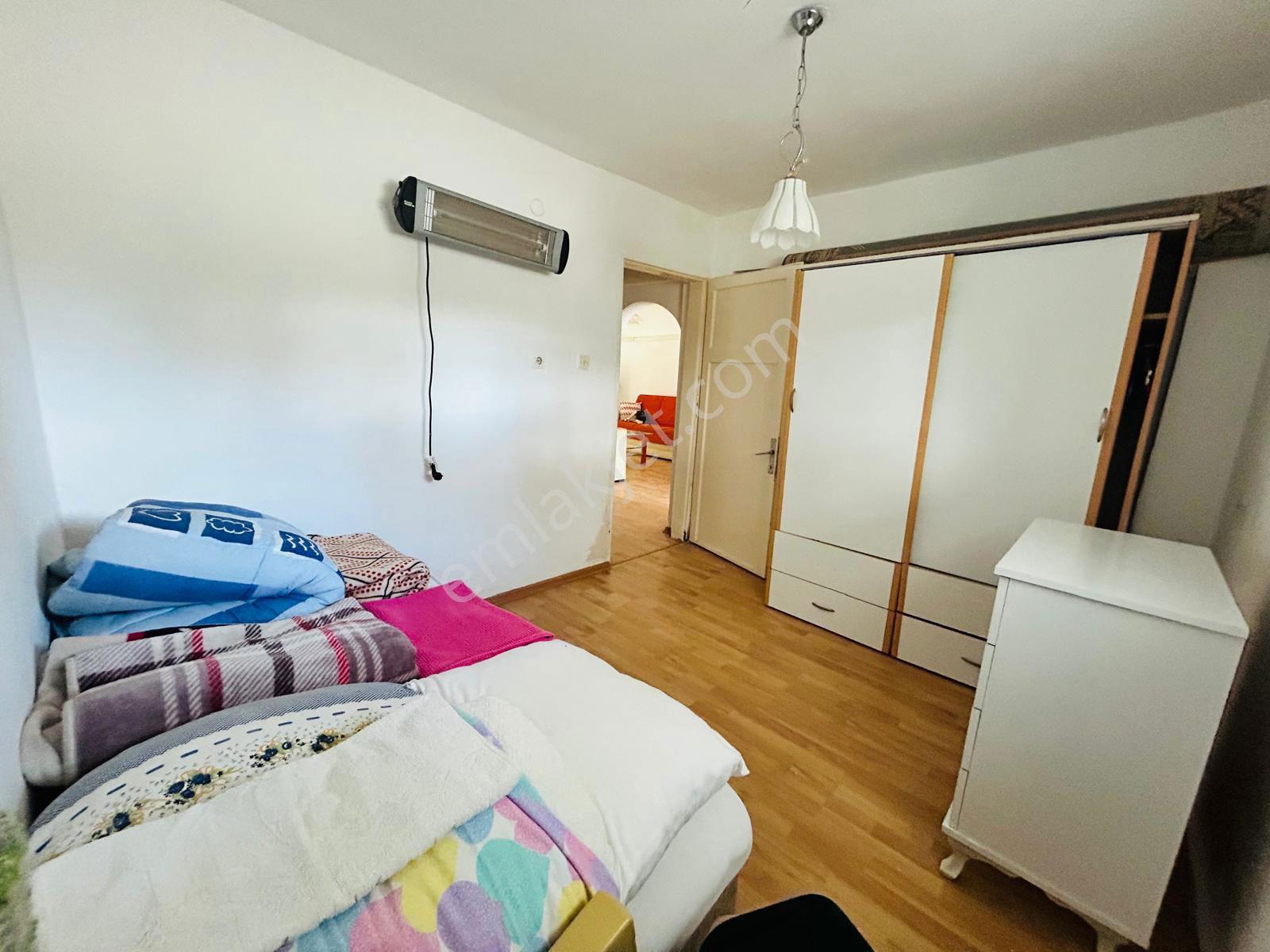 Kuşadası Davutlar Özlem Sitesi'nde 2+1 Bahçe Katı Eşyalı Temiz Daire — fotoğraf 14