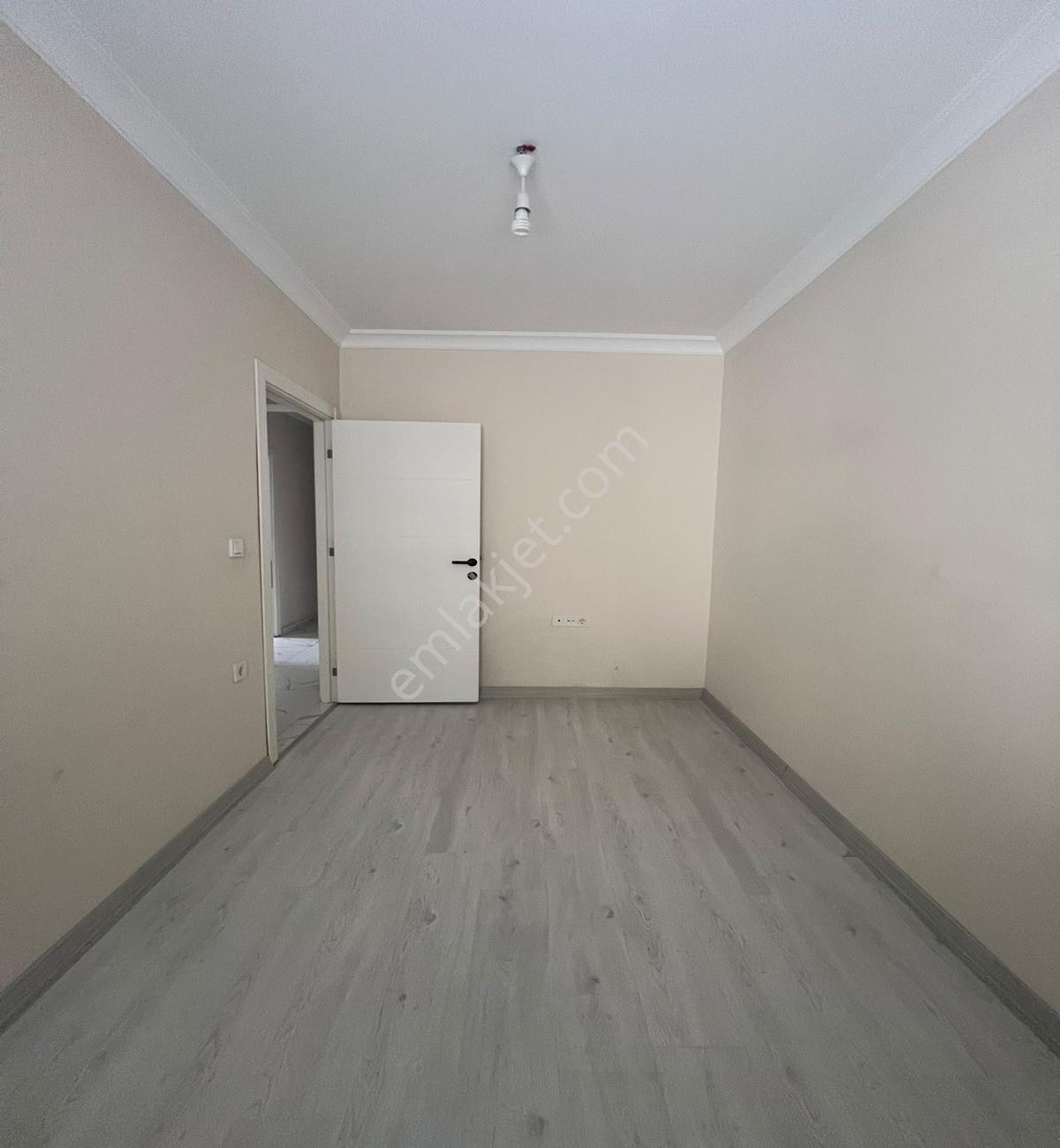 Merkez Gayrimenkulden Gümüşpalada 2+1 Müstakil Bahçeli Satılık — fotoğraf 8