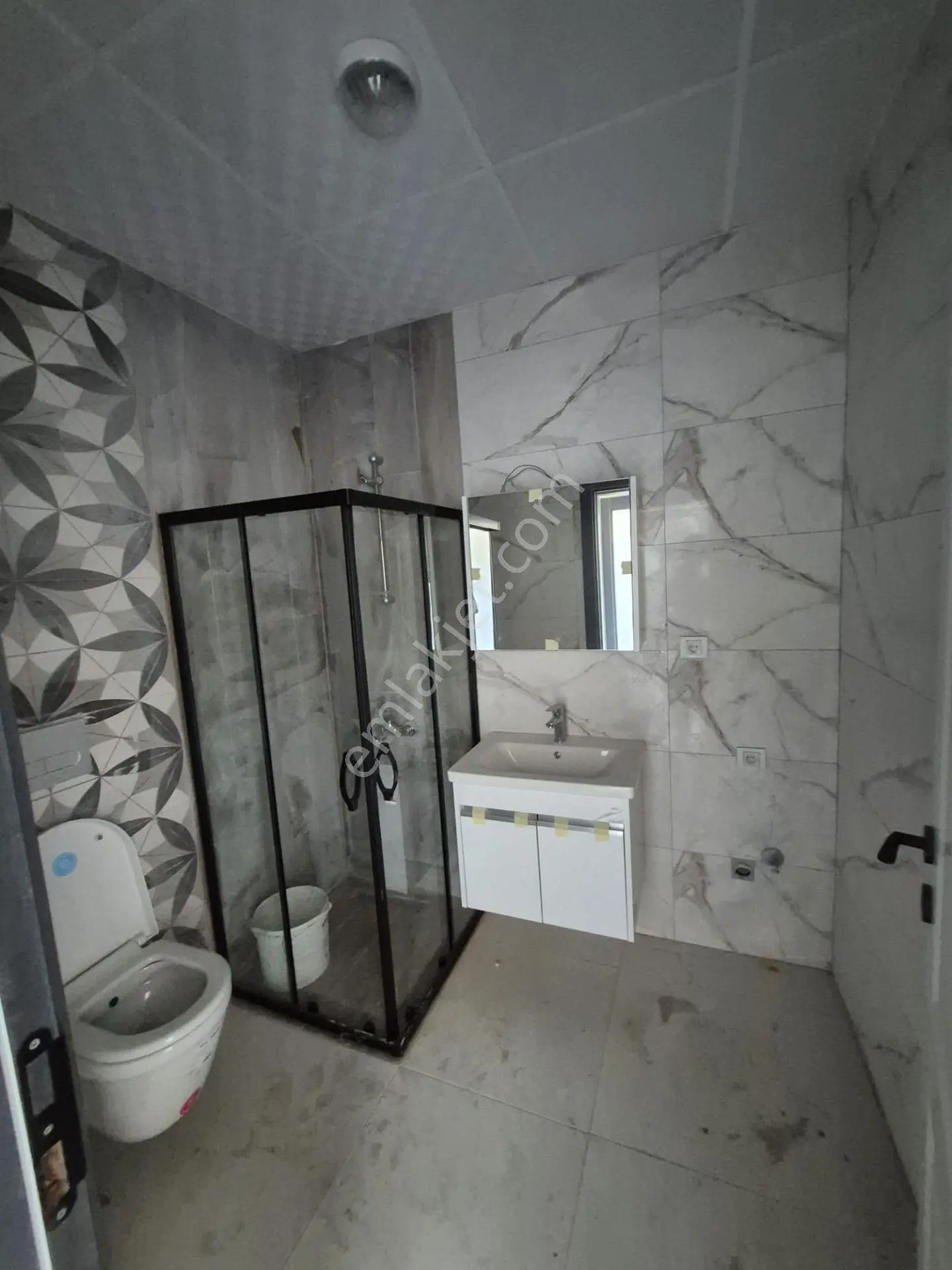 Ay Emlaktan Yeni Mahallede Sifir 1+1 Satilik Daire — fotoğraf 4