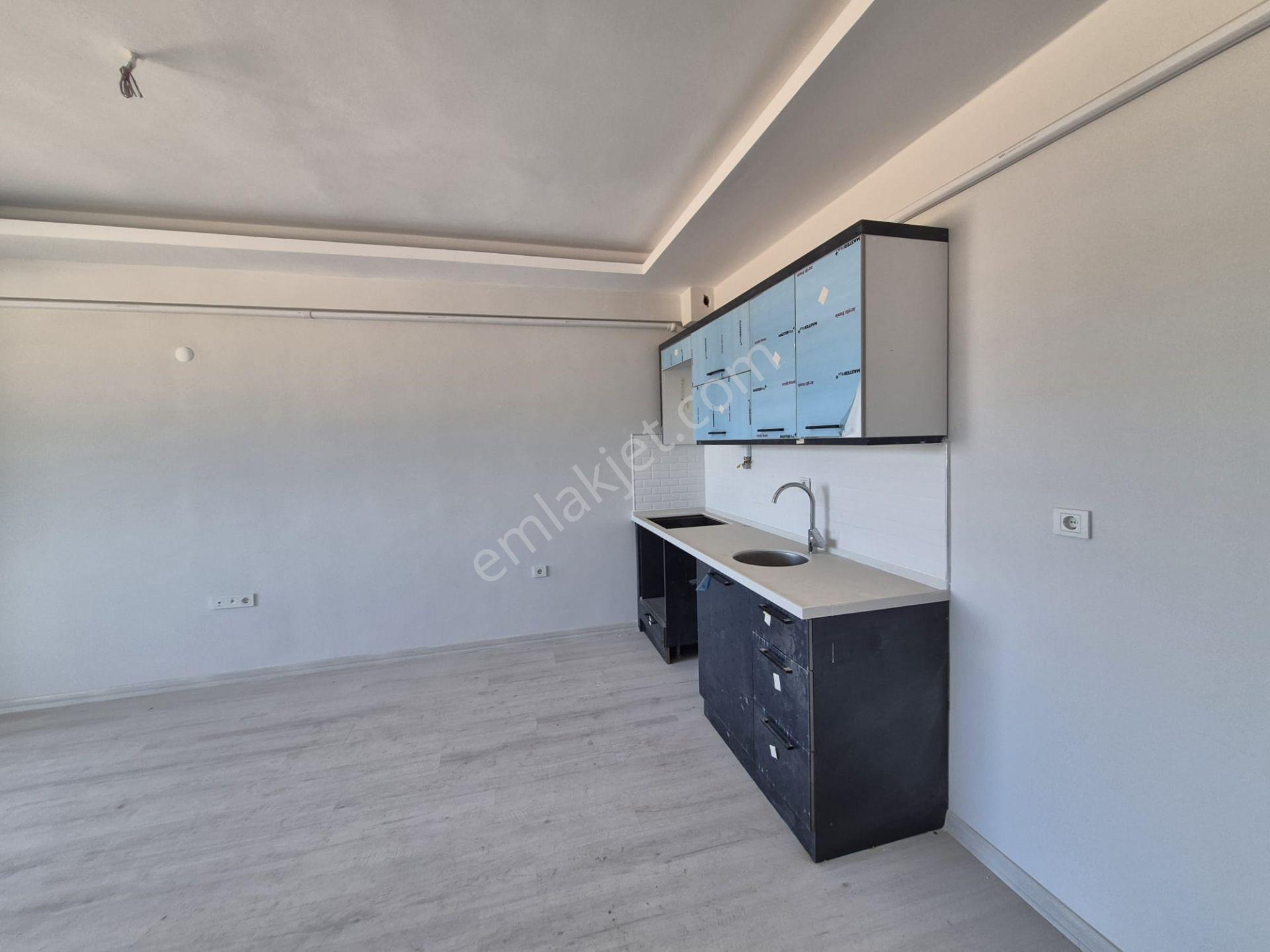 Ay Emlaktan Yeni Mahallede Sifir 1+1 Satilik Daire — fotoğraf 7