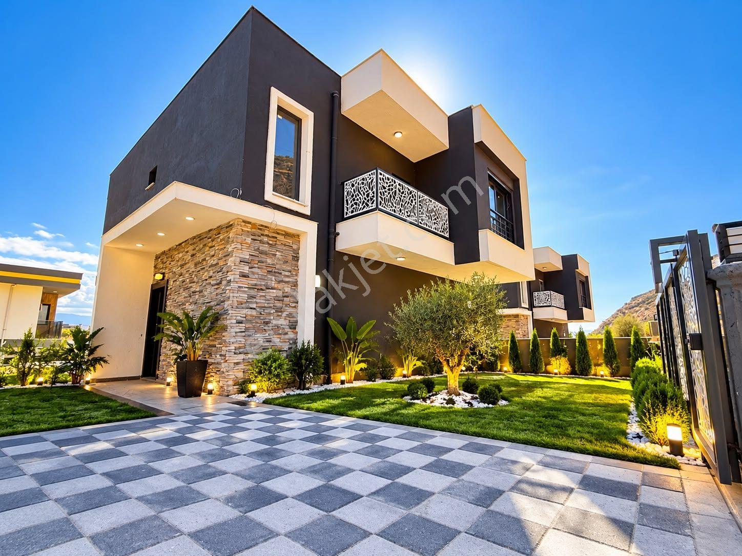 Manzara-özel Havuz/otopark 500m2 Arsa Icerısınde Lüx Yapı-tamamı Müstakil Akıllı Villa (takas Açık) — fotoğraf 9
