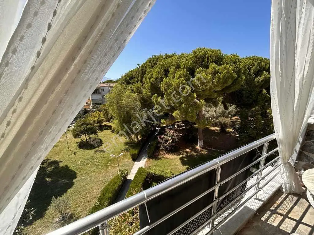 Kuşadası Davutlar Özlem Sitesi’nde Satılık Temiz 2+1 Daire — fotoğraf 5