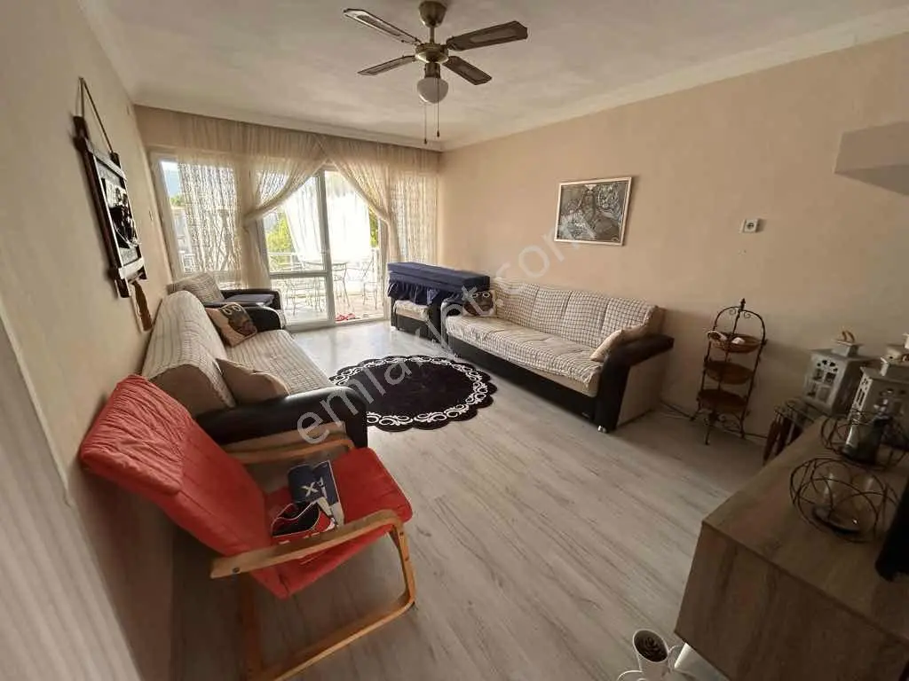 Kuşadası Davutlar Özlem Sitesi’nde Satılık Temiz 2+1 Daire — fotoğraf 7