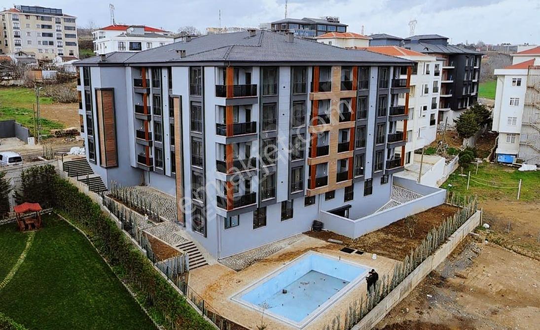 Tekirdağ Merkez'de Hastaneye Yakın Havuzlu Site İçinde 1+1 — fotoğraf 2