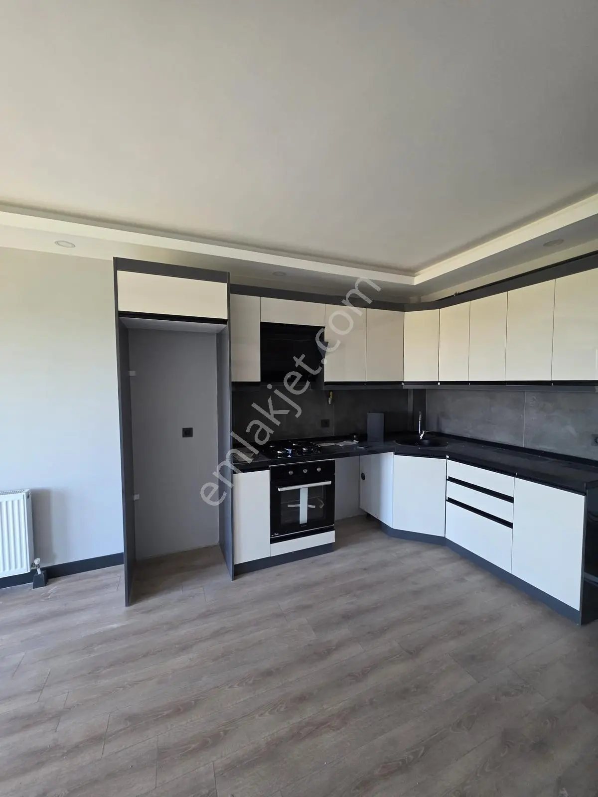 Tekirdağ Merkez'de Hastaneye Yakın Havuzlu Site İçinde 1+1 — fotoğraf 29