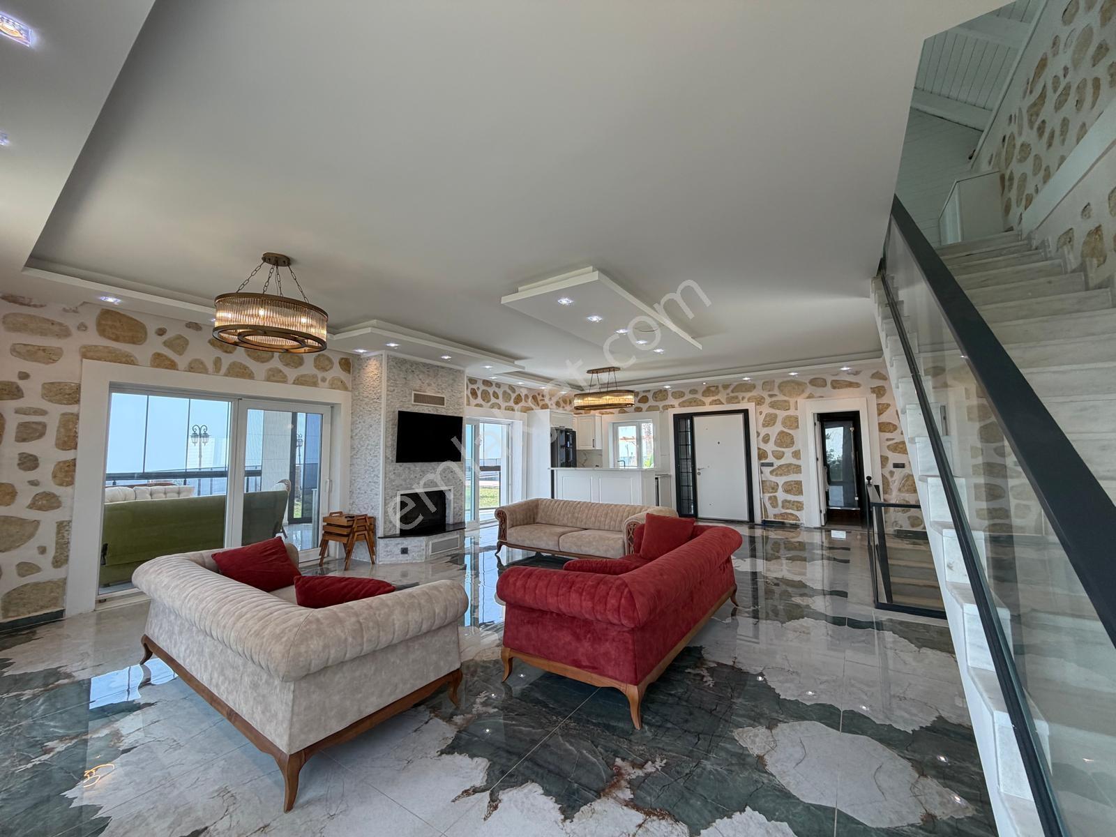Turyap Sistem'den Buluklu Zirvede Efsane Fourlex Villa — fotoğraf 4
