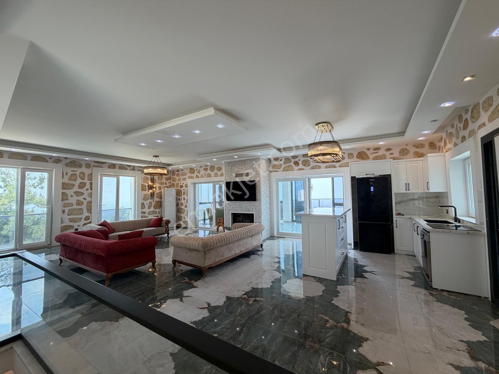 Turyap Sistem'den Buluklu Zirvede Efsane Fourlex Villa — fotoğraf 5