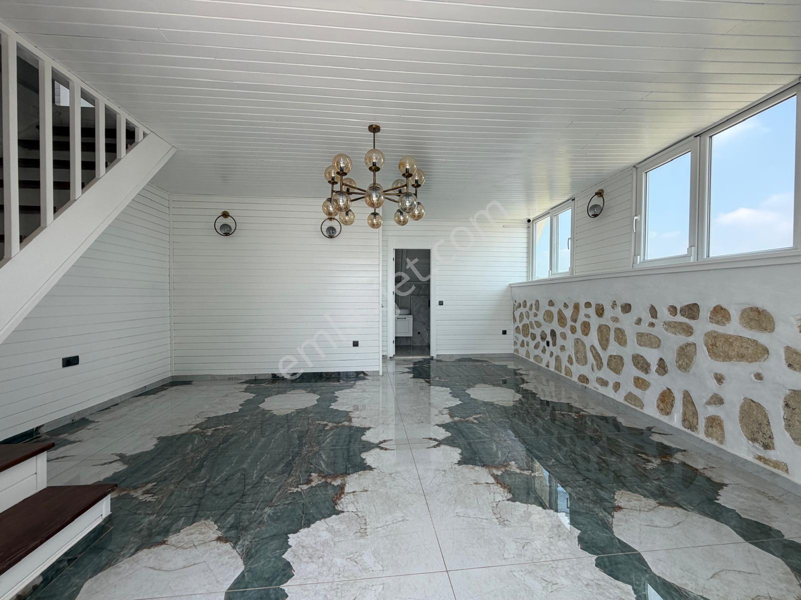 Turyap Sistem'den Buluklu Zirvede Efsane Fourlex Villa — fotoğraf 8
