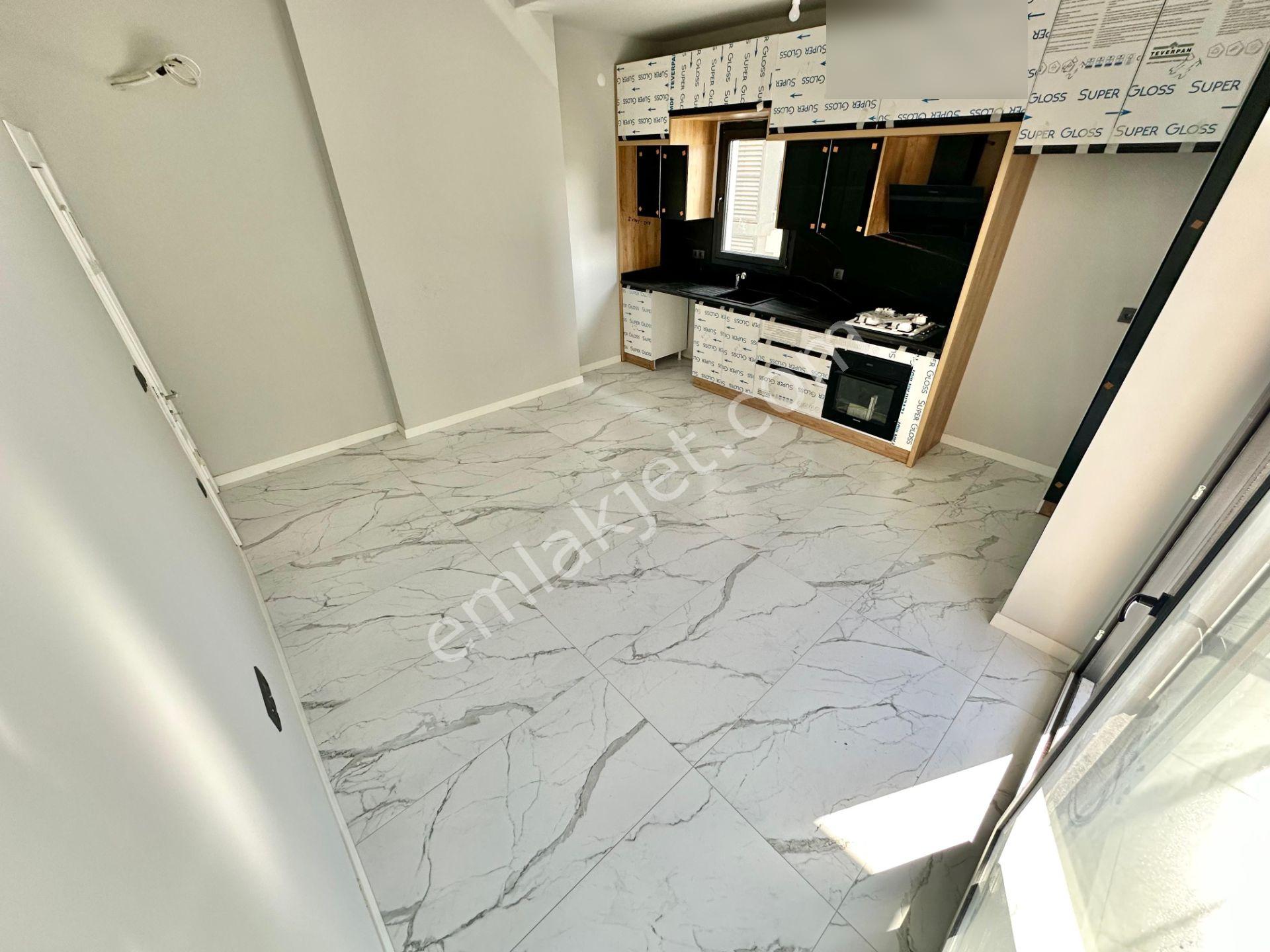 ꧁ay Emlaktan꧂akçay'da Arakat Yerden Isıtmalı Arakat Satılık 2+1 Ultra Lüks Tasarım Daire — fotoğraf 3