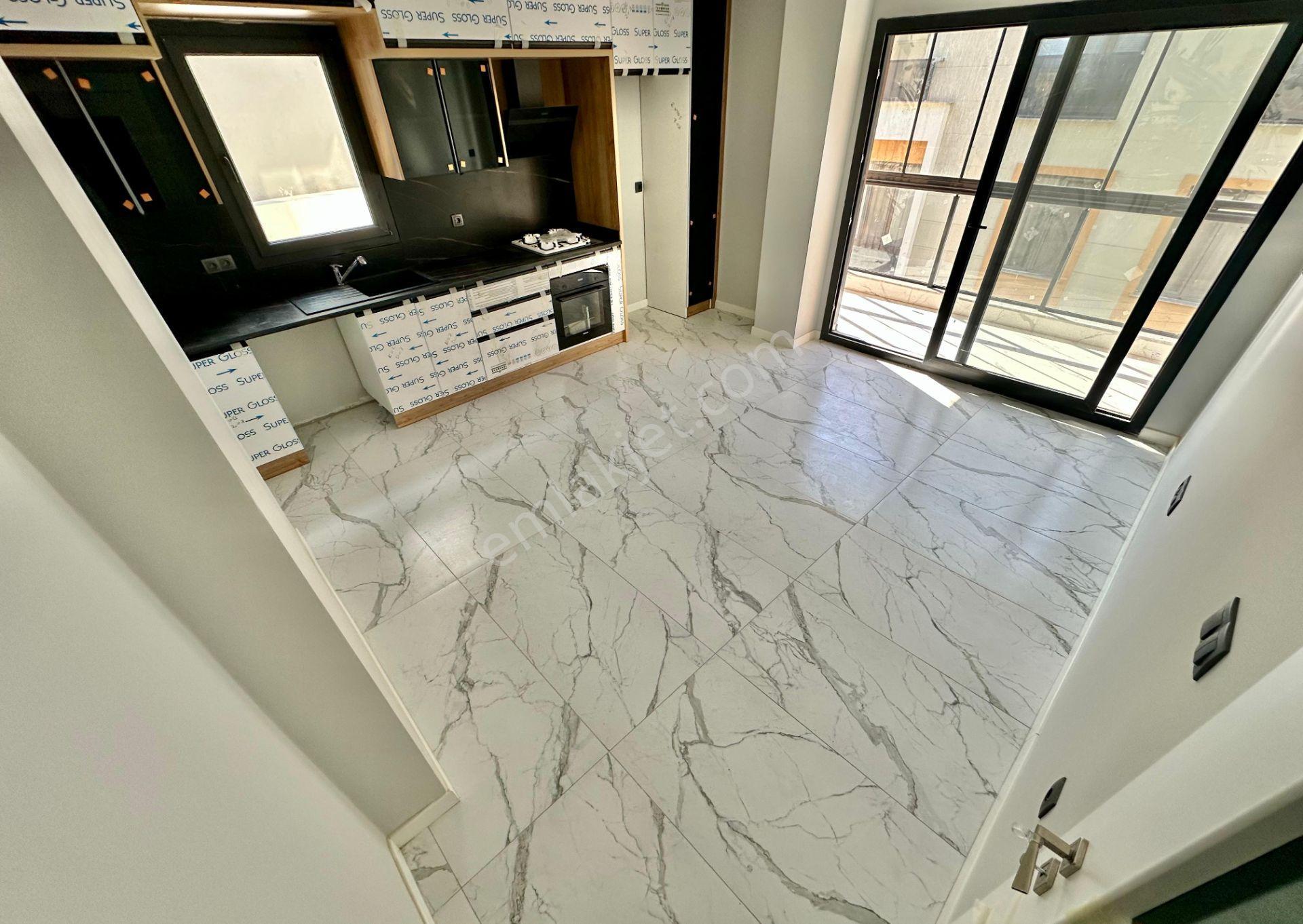 ꧁ay Emlaktan꧂akçay'da Arakat Yerden Isıtmalı Arakat Satılık 2+1 Ultra Lüks Tasarım Daire — fotoğraf 4