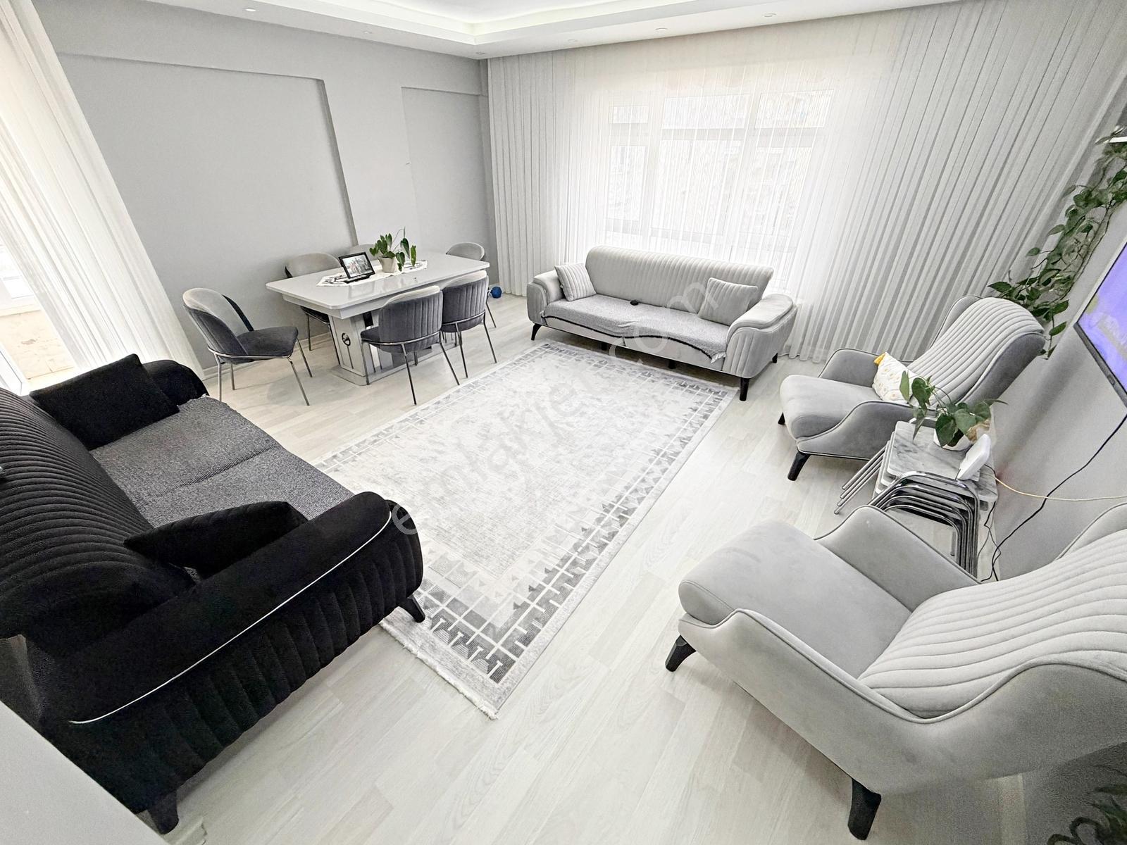 Han Gayrimenkulden Emin Evim Sistemlerne Uygun 3+1 Satılık Daire — fotoğraf 3