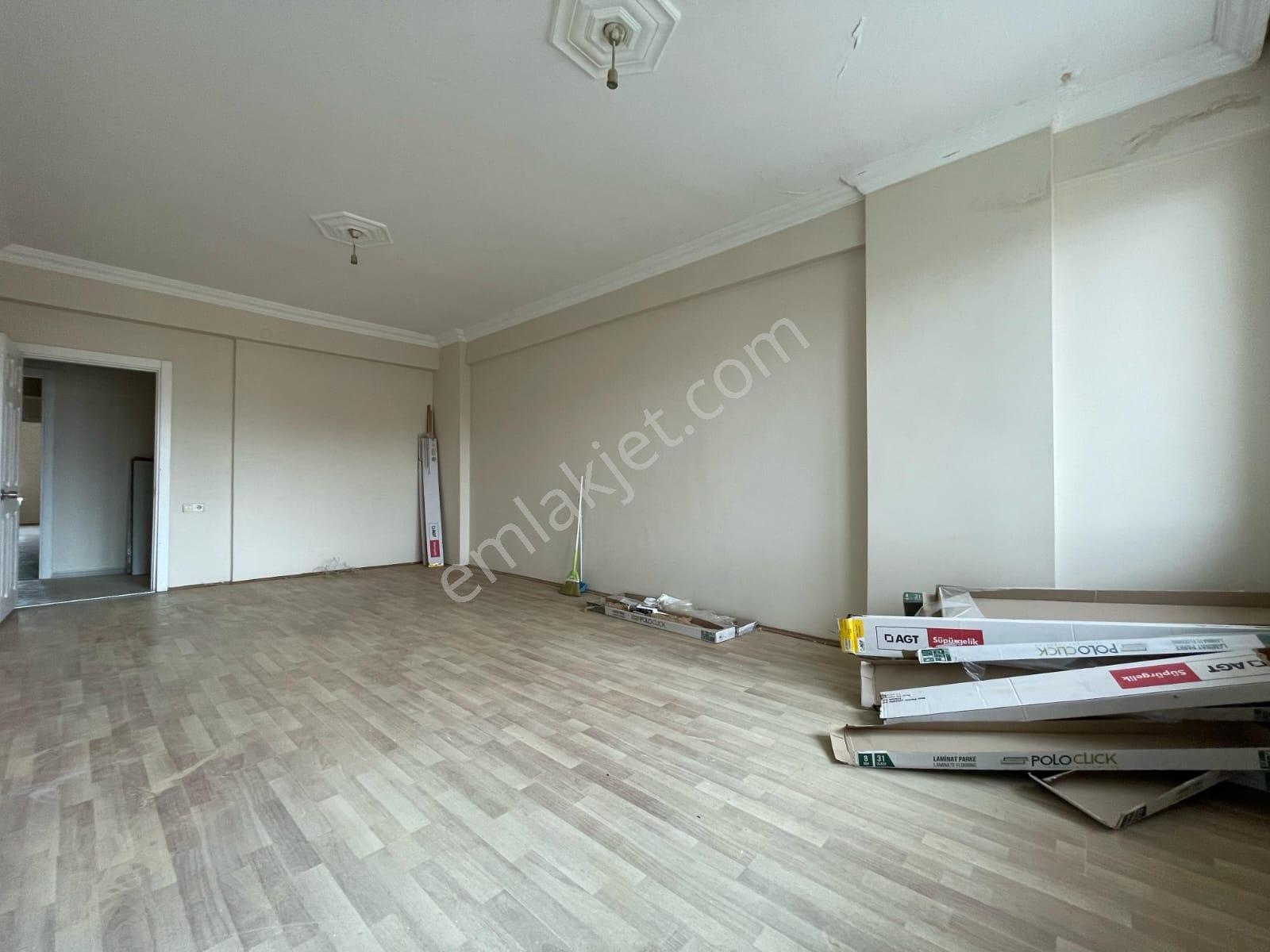 Üniversite Caddesi Üzeri Manzaralı Satılık 3+1 Daire — fotoğraf 2