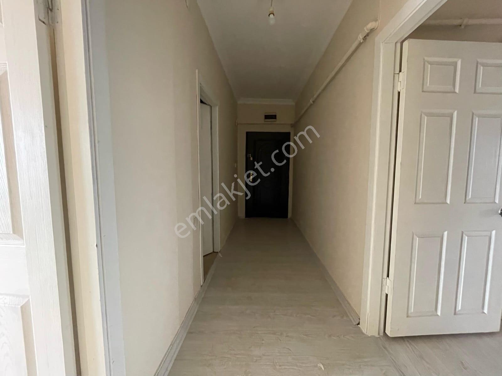 Üniversite Caddesi Üzeri Manzaralı Satılık 3+1 Daire — fotoğraf 4