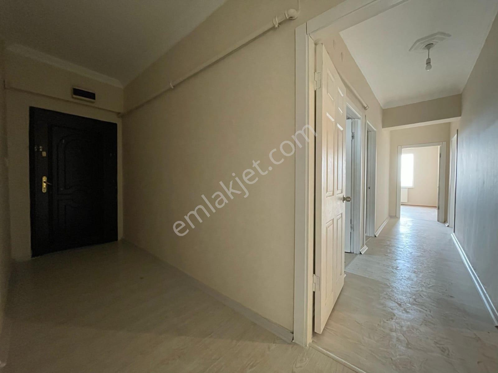Üniversite Caddesi Üzeri Manzaralı Satılık 3+1 Daire — fotoğraf 5