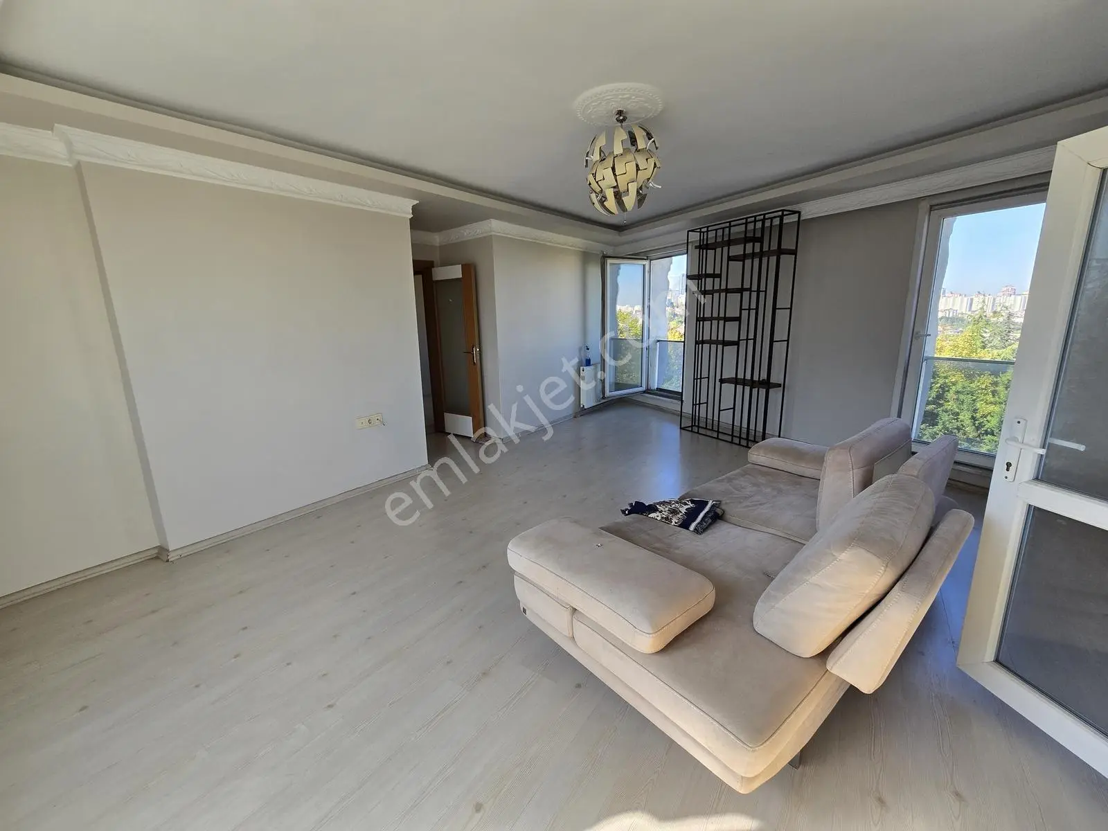 Meydan Ardıçlı Arkası Ardıçlı Mahallesi 3+1 Satılık