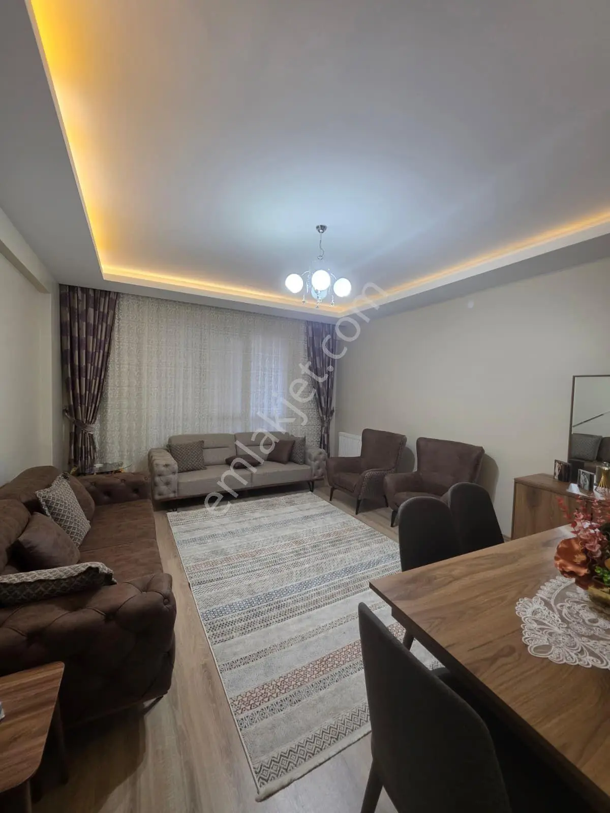 Salih Bilici Gayrimenkul'den Konya/karapınar Zafer Mahallesi'nde 3+1 Satılık Daire — fotoğraf 3