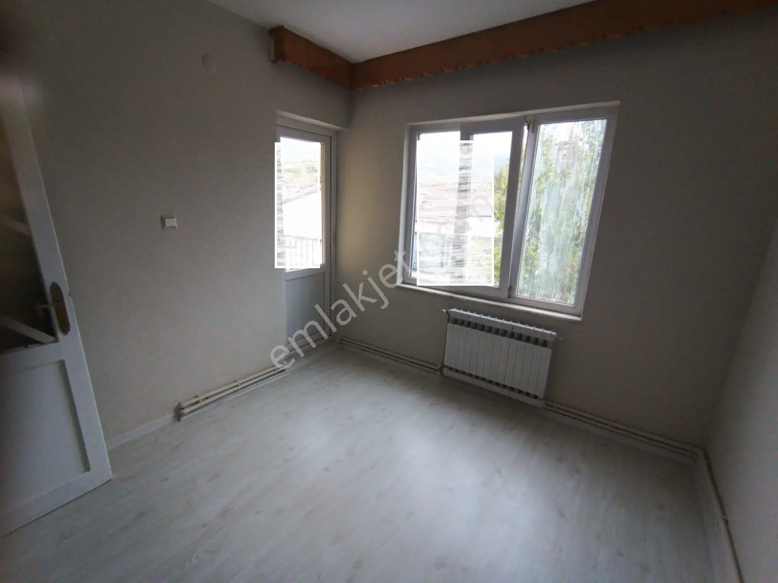 Ender Uysal Gayrimenkulden Sitelerde İçi Tadilatlı 3+1 Asansörlü Satılık Daire.. — fotoğraf 5