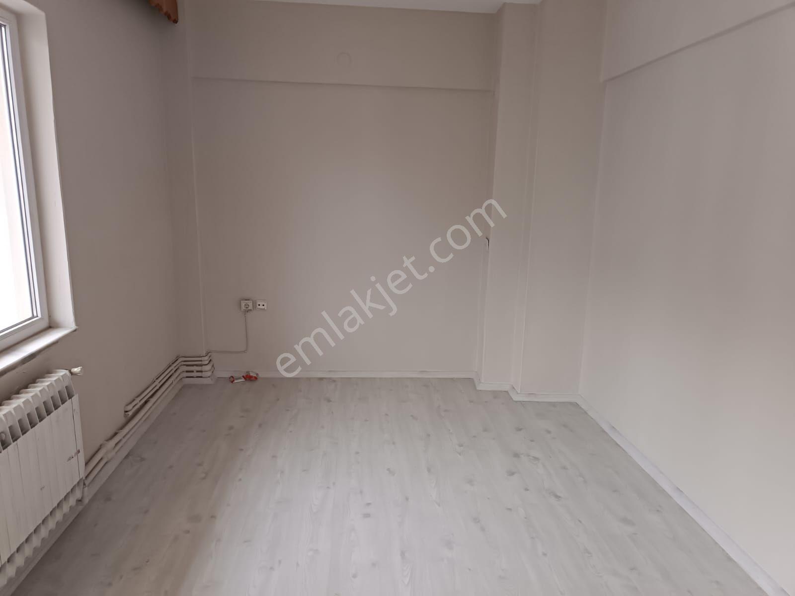 Ender Uysal Gayrimenkulden Sitelerde İçi Tadilatlı 3+1 Asansörlü Satılık Daire.. — fotoğraf 8
