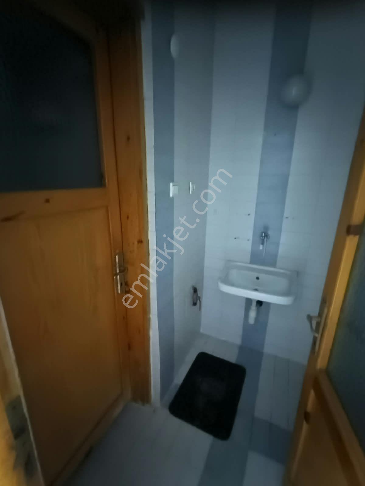 Ender Uysal Gayrimenkulden Sitelerde İçi Tadilatlı 3+1 Asansörlü Satılık Daire.. — fotoğraf 13