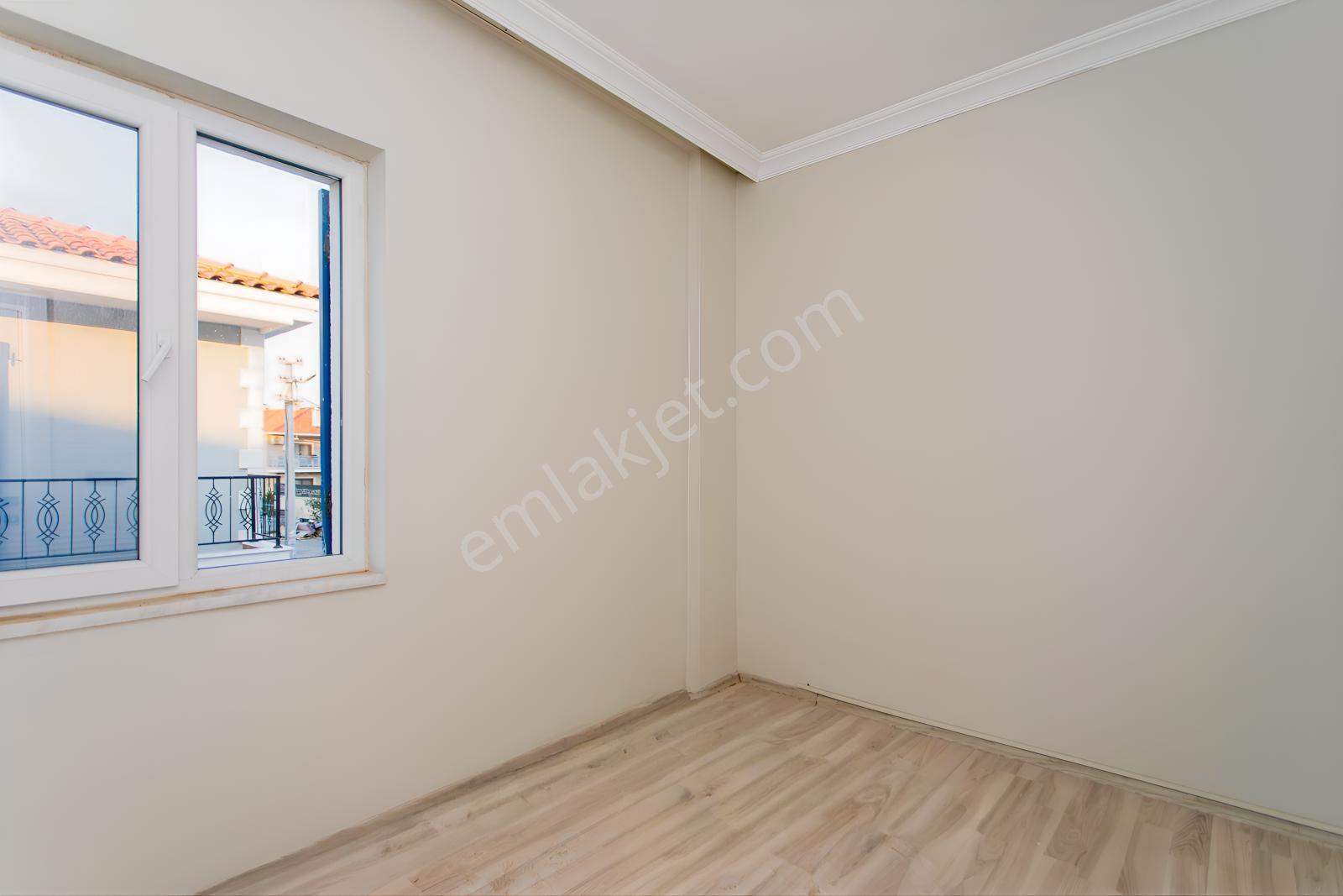 Foça Hacıveli Mah. Havuzlu Site İçerisinde Satılık 3+1 Villa — fotoğraf 21
