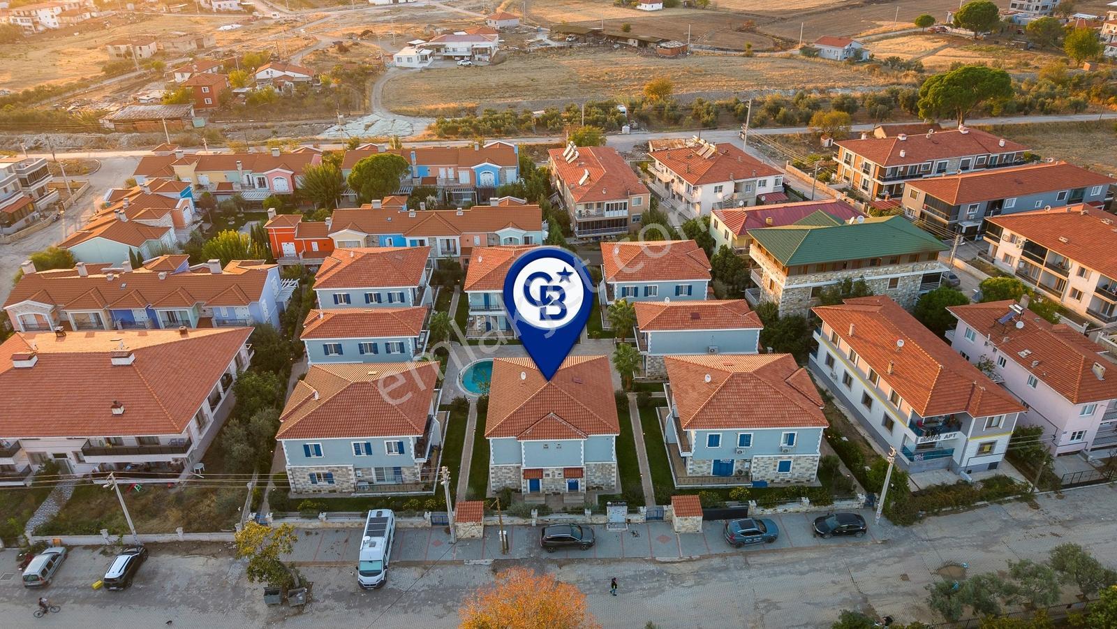 Foça Hacıveli Mah. Havuzlu Site İçerisinde Satılık 3+1 Villa — fotoğraf 31