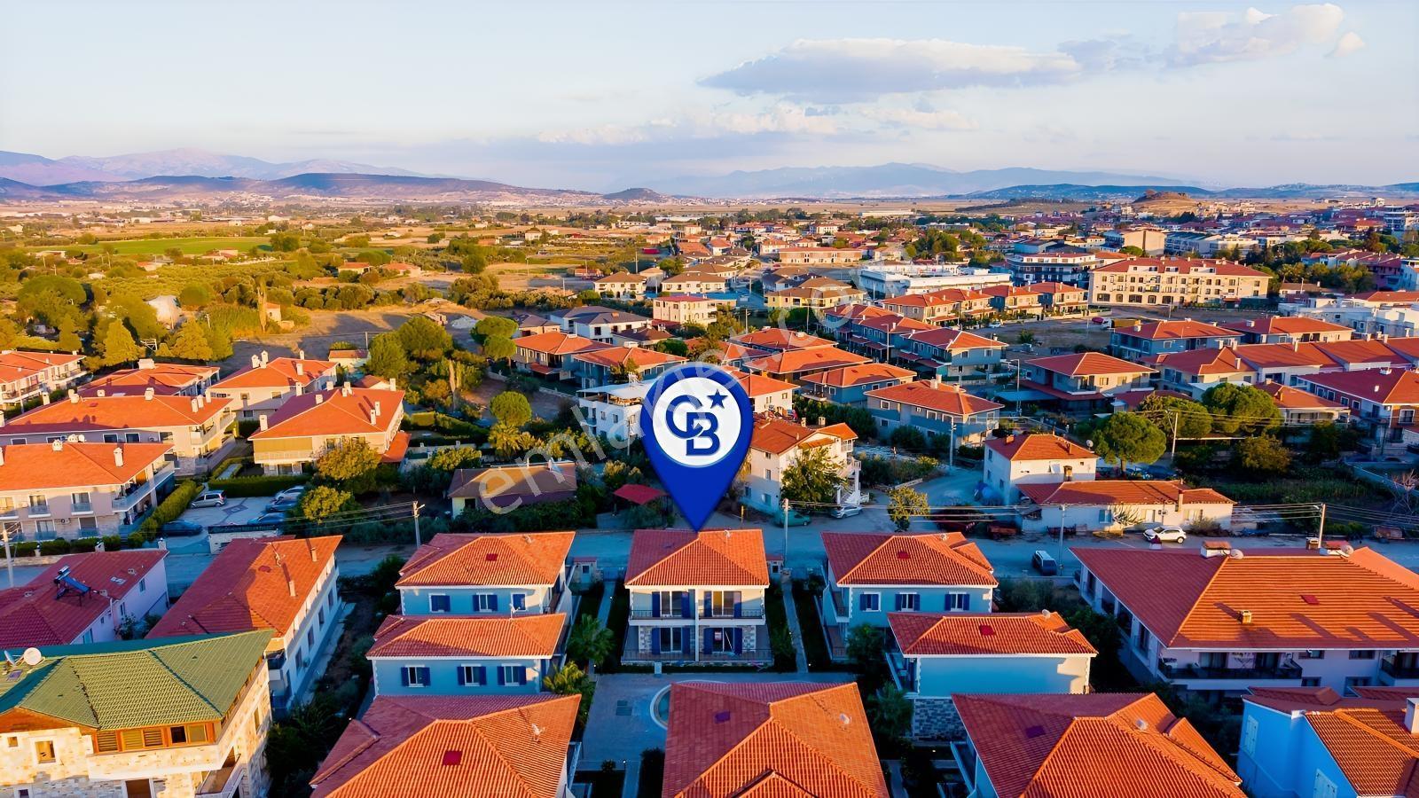 Foça Hacıveli Mah. Havuzlu Site İçerisinde Satılık 3+1 Villa — fotoğraf 32