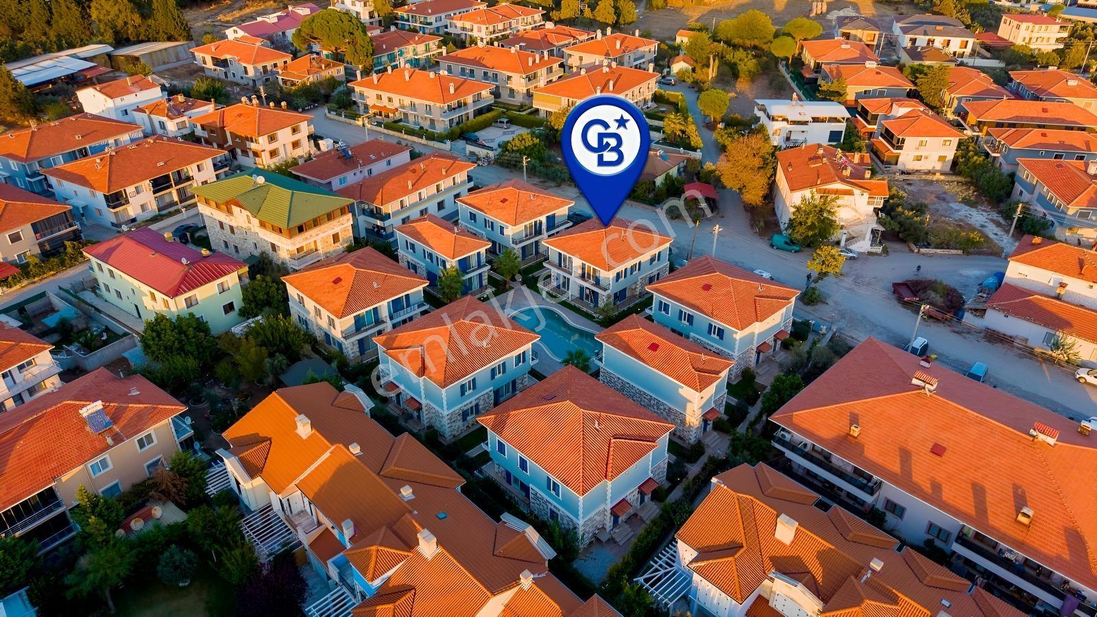 Foça Hacıveli Mah. Havuzlu Site İçerisinde Satılık 3+1 Villa — fotoğraf 34