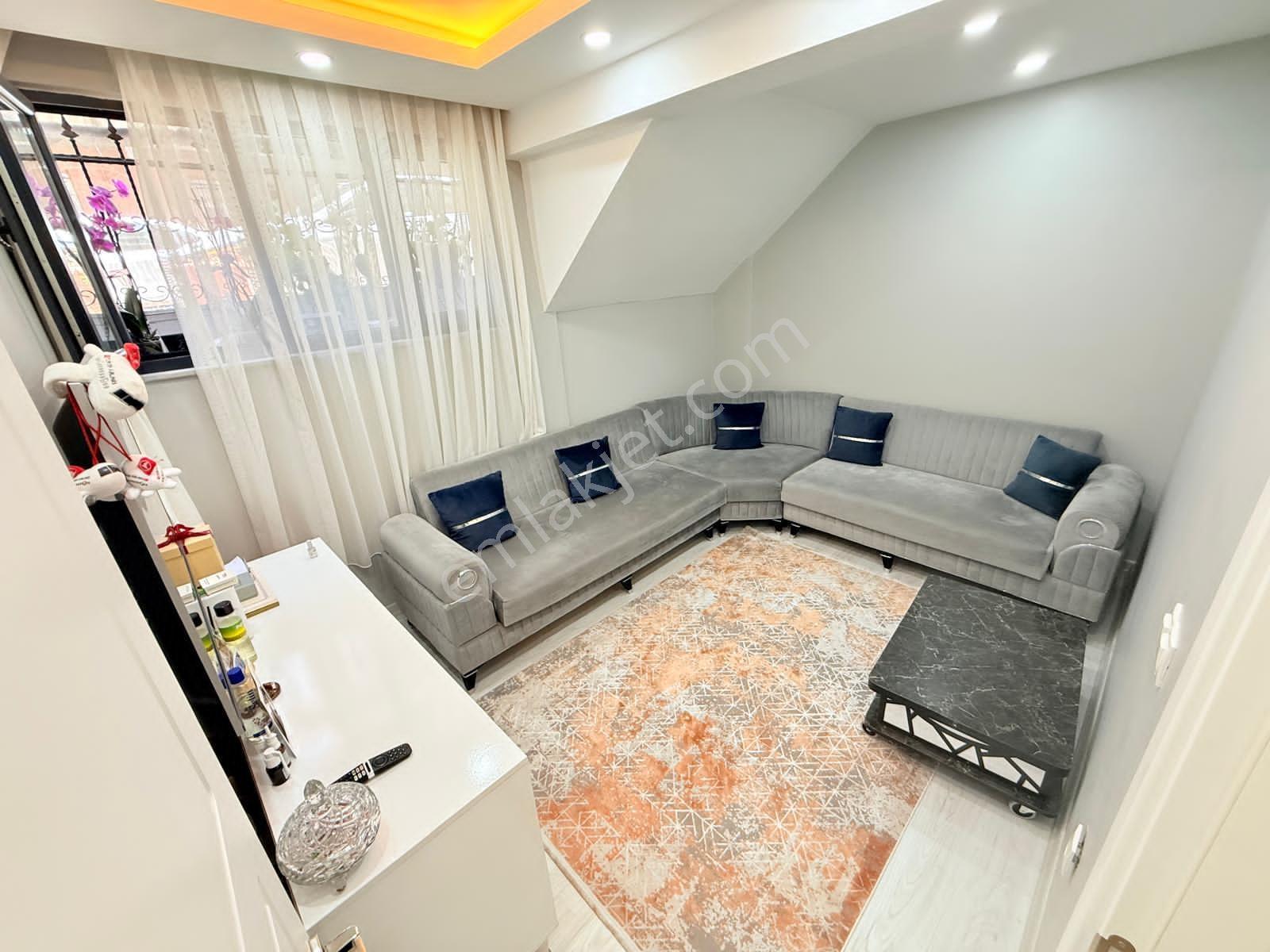 Aydın İnş. Cebeci Mah. 2+1 90M2 3.Yıllık Yüksek Camlı Bahçe Kat
