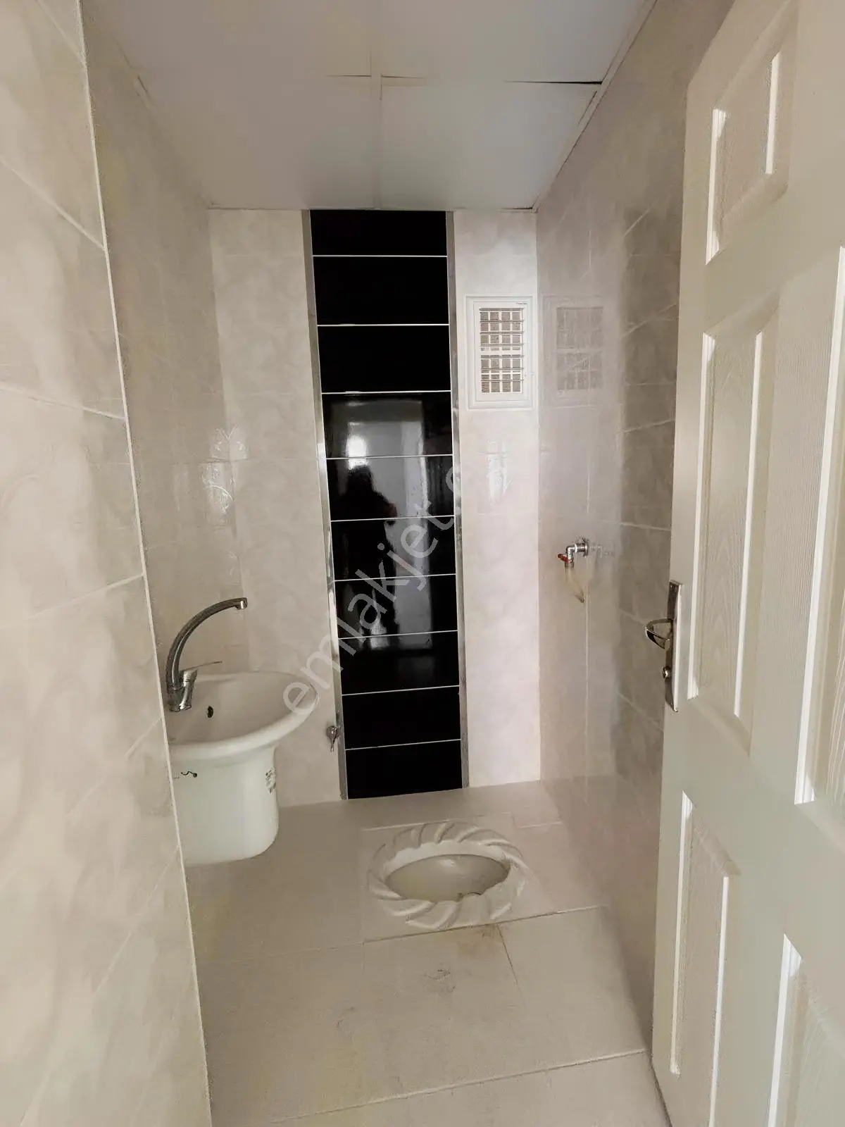 Samsun Kalkancı Mahallesinde Satılık 3+1 Geniş Daire — fotoğraf 9
