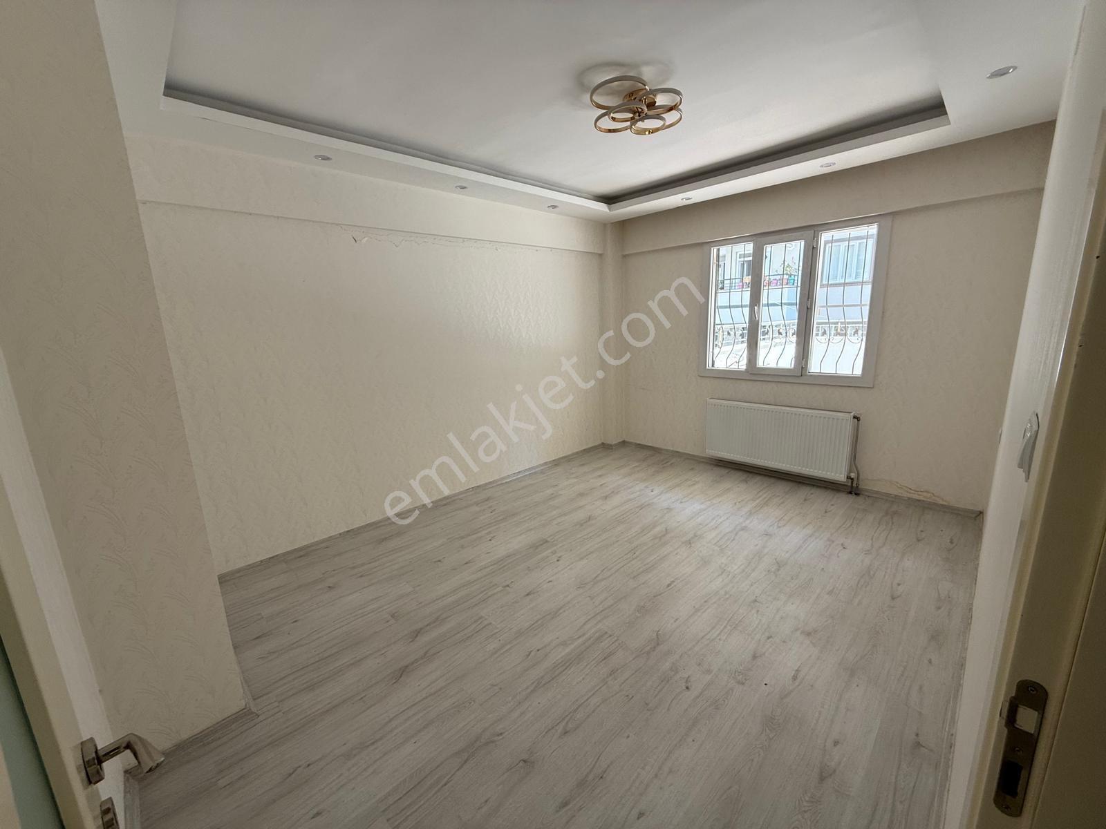 Kilis Merkez Mehmet Abdi Bulut'ta Geniş Teraslı 2+1 Daire — fotoğraf 4