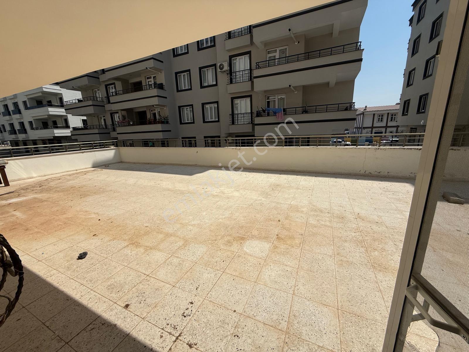 Kilis Merkez Mehmet Abdi Bulut'ta Geniş Teraslı 2+1 Daire — fotoğraf 12