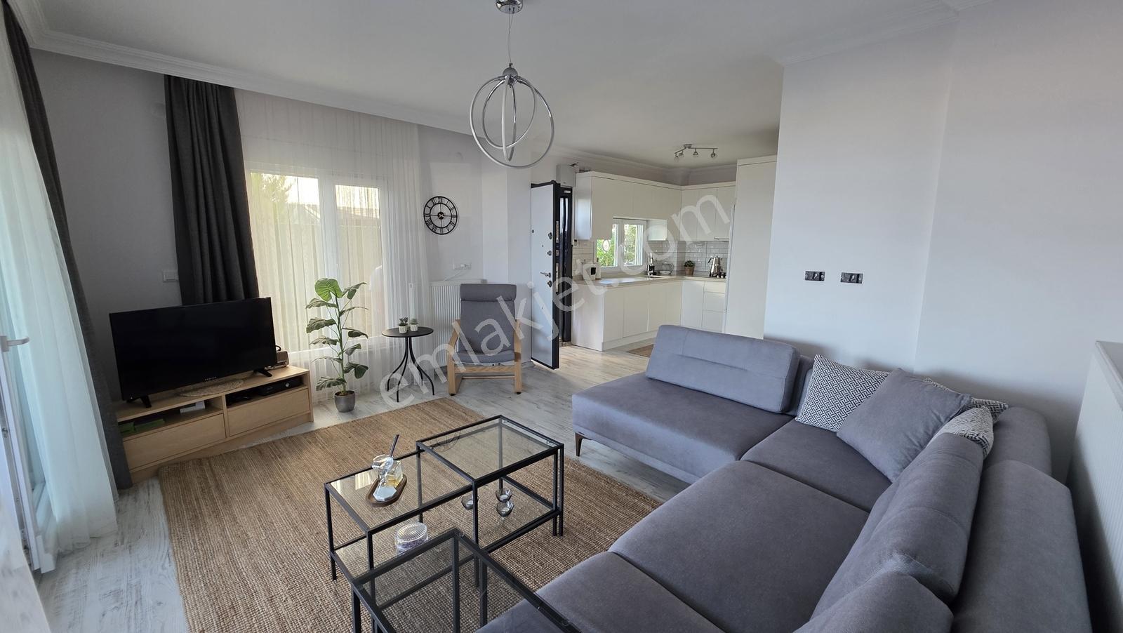 Denize Sıfır 5 Odalı Satılık Bahceli Villa — fotoğraf 15