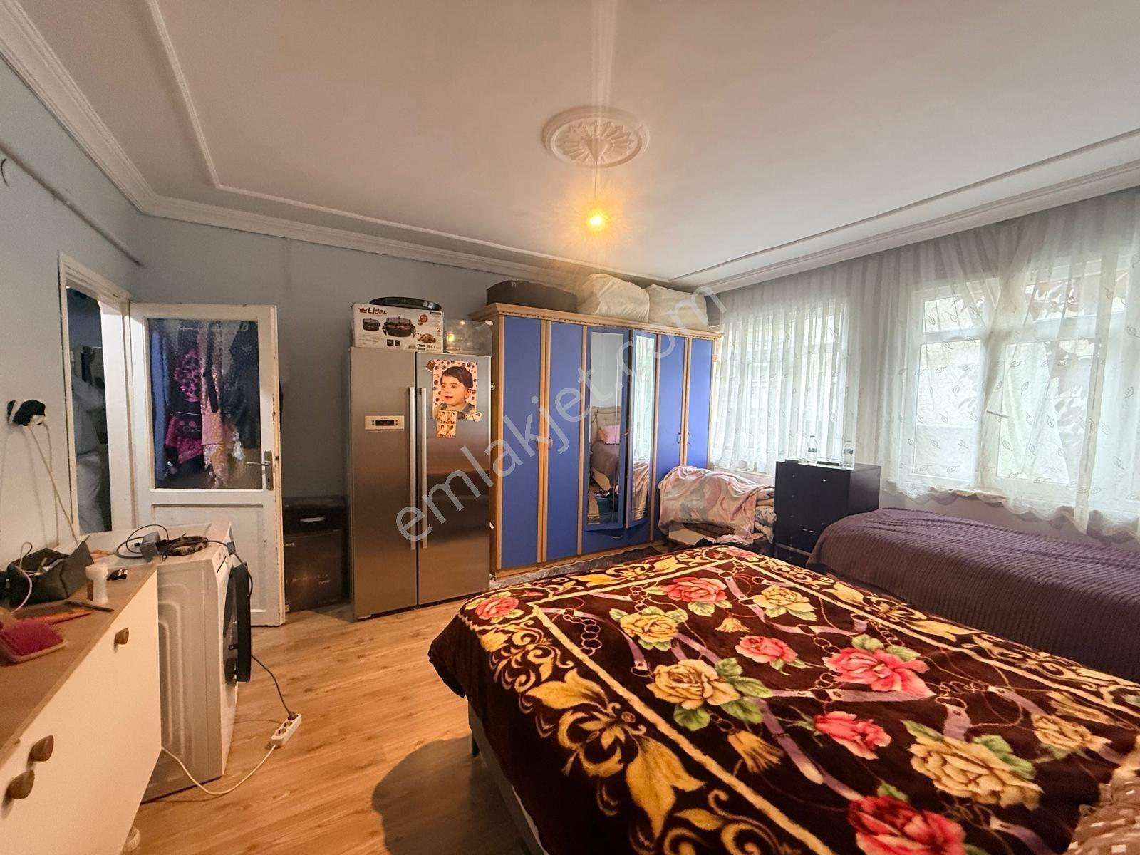 Aslı Emlak'tan Gazi Mah Toprak Tapulu 2+1 Kat 1 — fotoğraf 5