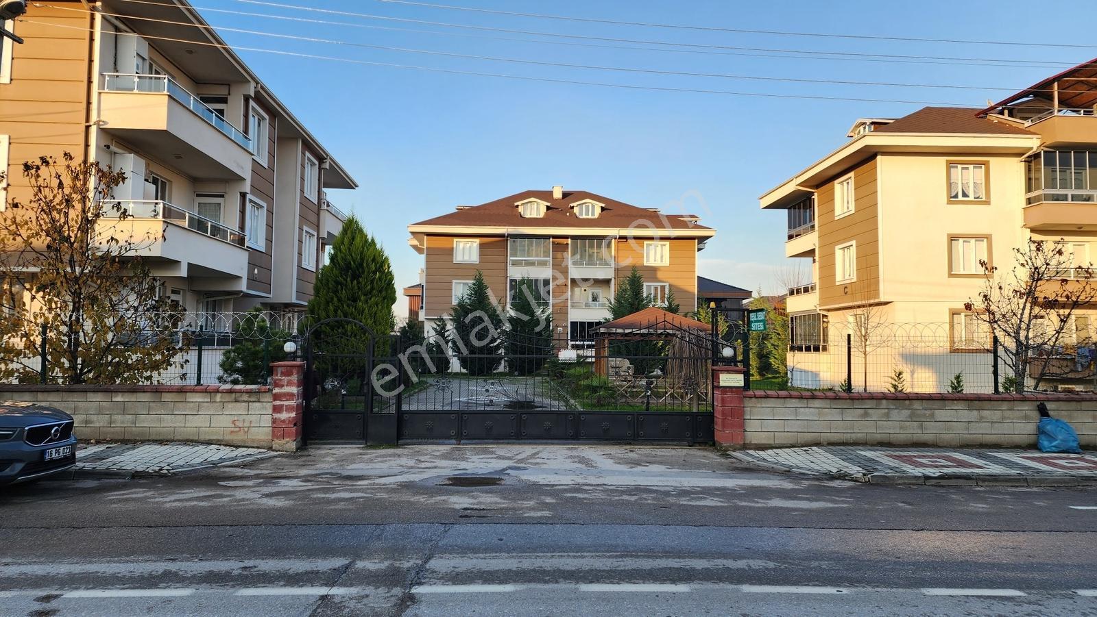 Kariyer'Den Süleymaniye Mah Site İçi 125 M² 3+1 Satılık Daire