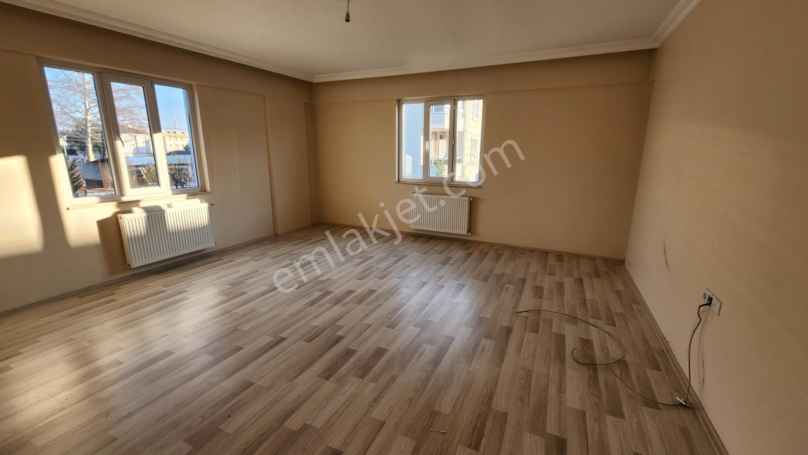 Kariyer'den Süleymaniye Mah Site İçi 125 M² 3+1 Satılık Daire — fotoğraf 2