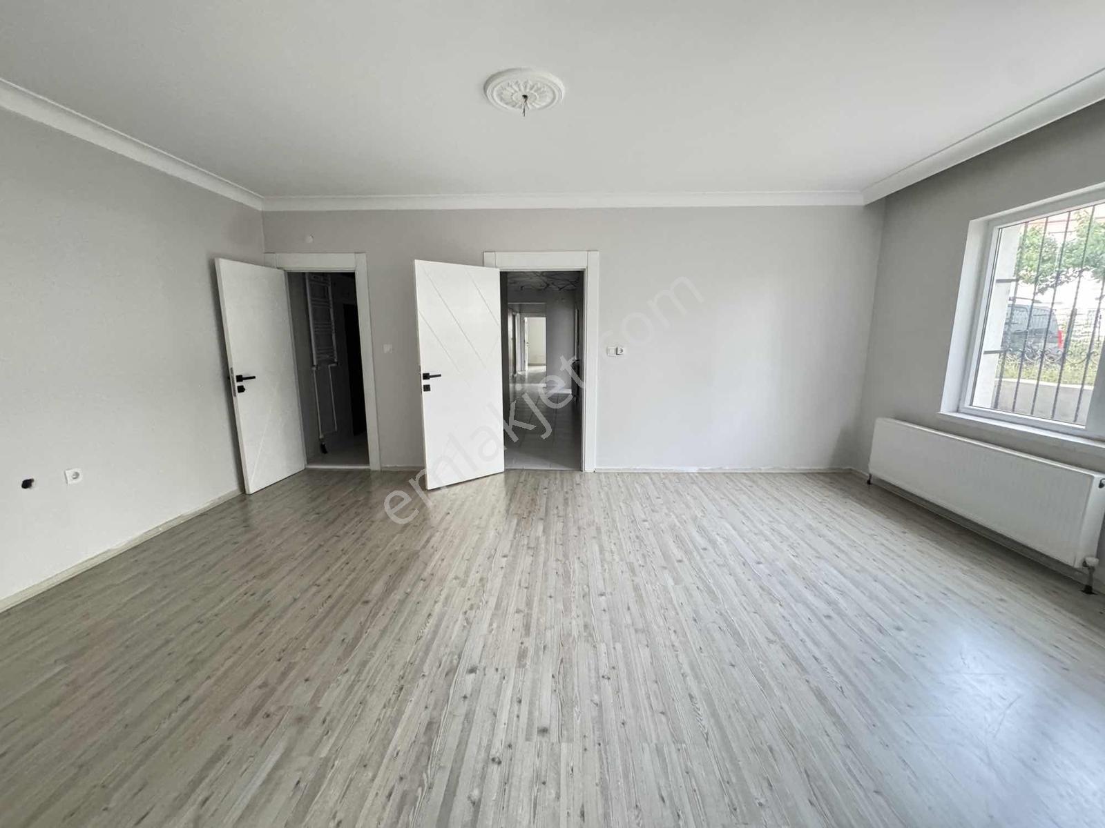 Şahin Grouptan Beşikkaya Mah. 3.5+1 Giyinme Odalı Asansörlü Lüxx — fotoğraf 20