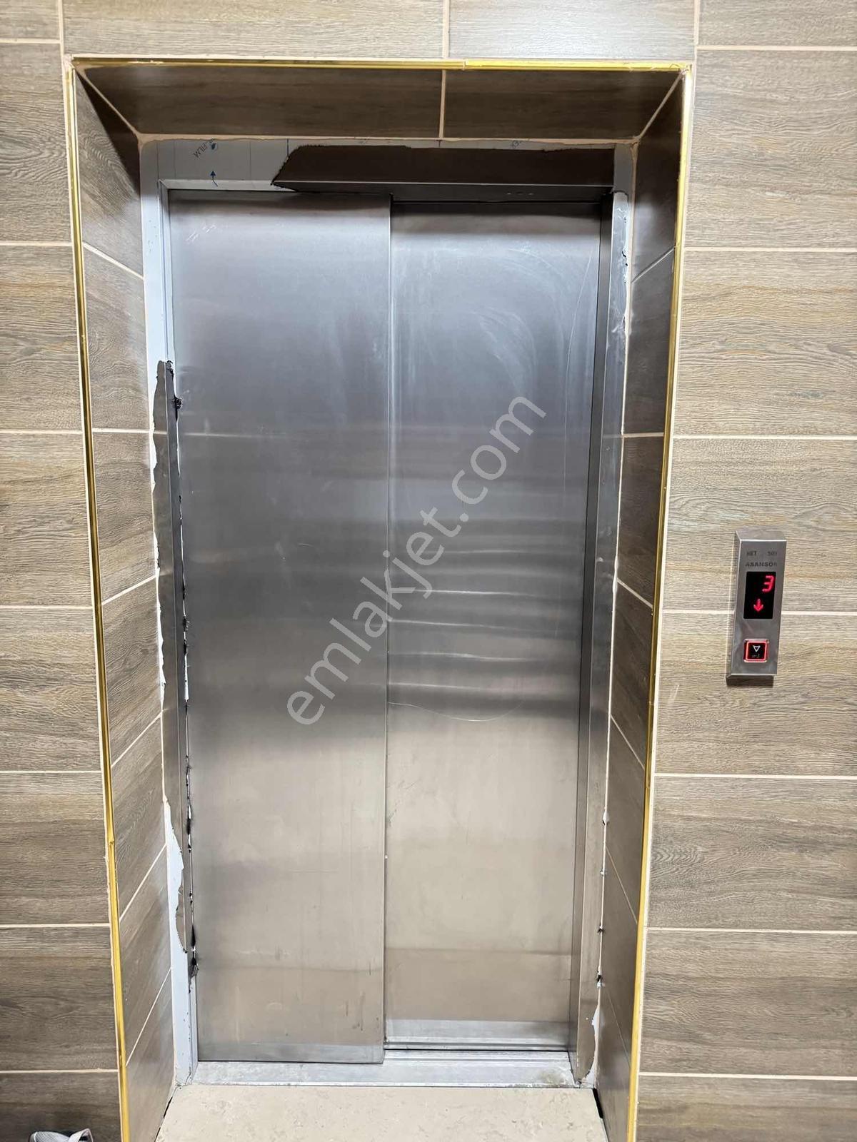 Şahin Grouptan Beşikkaya Mah. 3.5+1 Giyinme Odalı Asansörlü Lüxx — fotoğraf 33