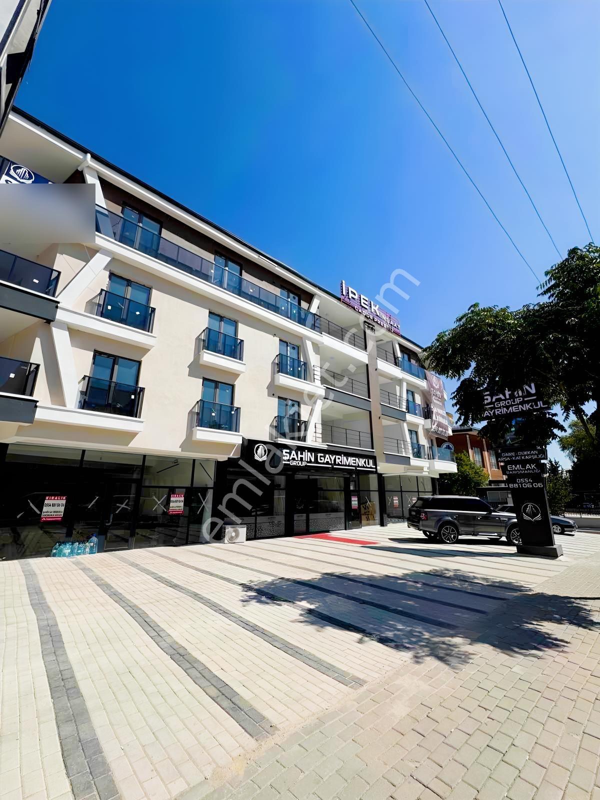 Şahin Grouptan Beşikkaya Mah. 3.5+1 Giyinme Odalı Asansörlü Lüxx — fotoğraf 35