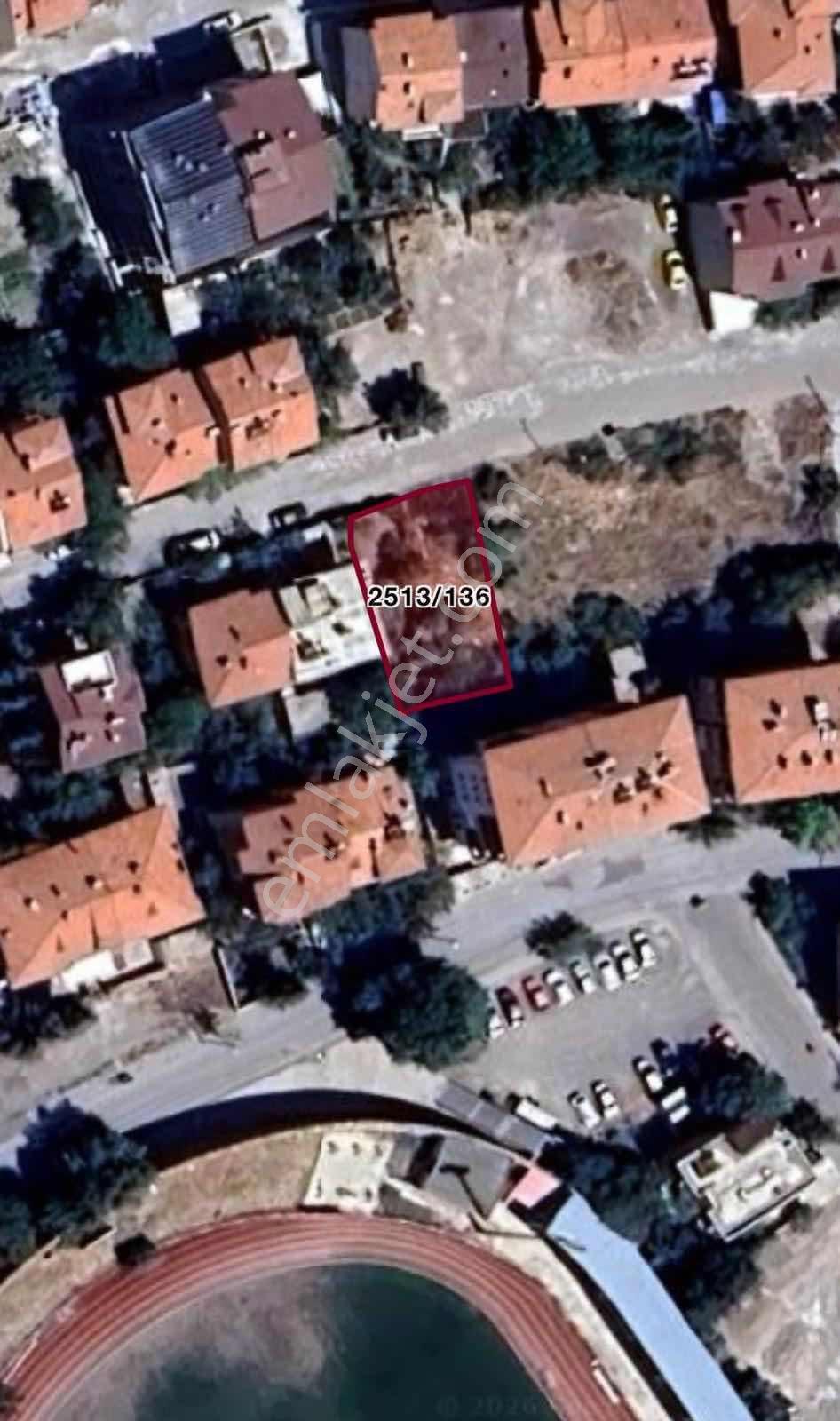 1polat Emlak'tan Bahçelievlerde 345 M² Satılık Arsa — fotoğraf 2