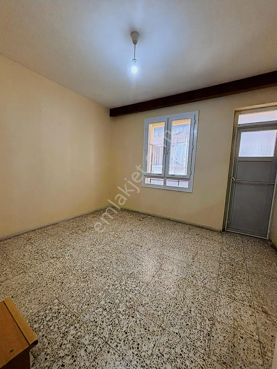 Kozan Gayrimenkul'den M. Akif Ersoy Lisesi Civarı 3+1 Daire — fotoğraf 8