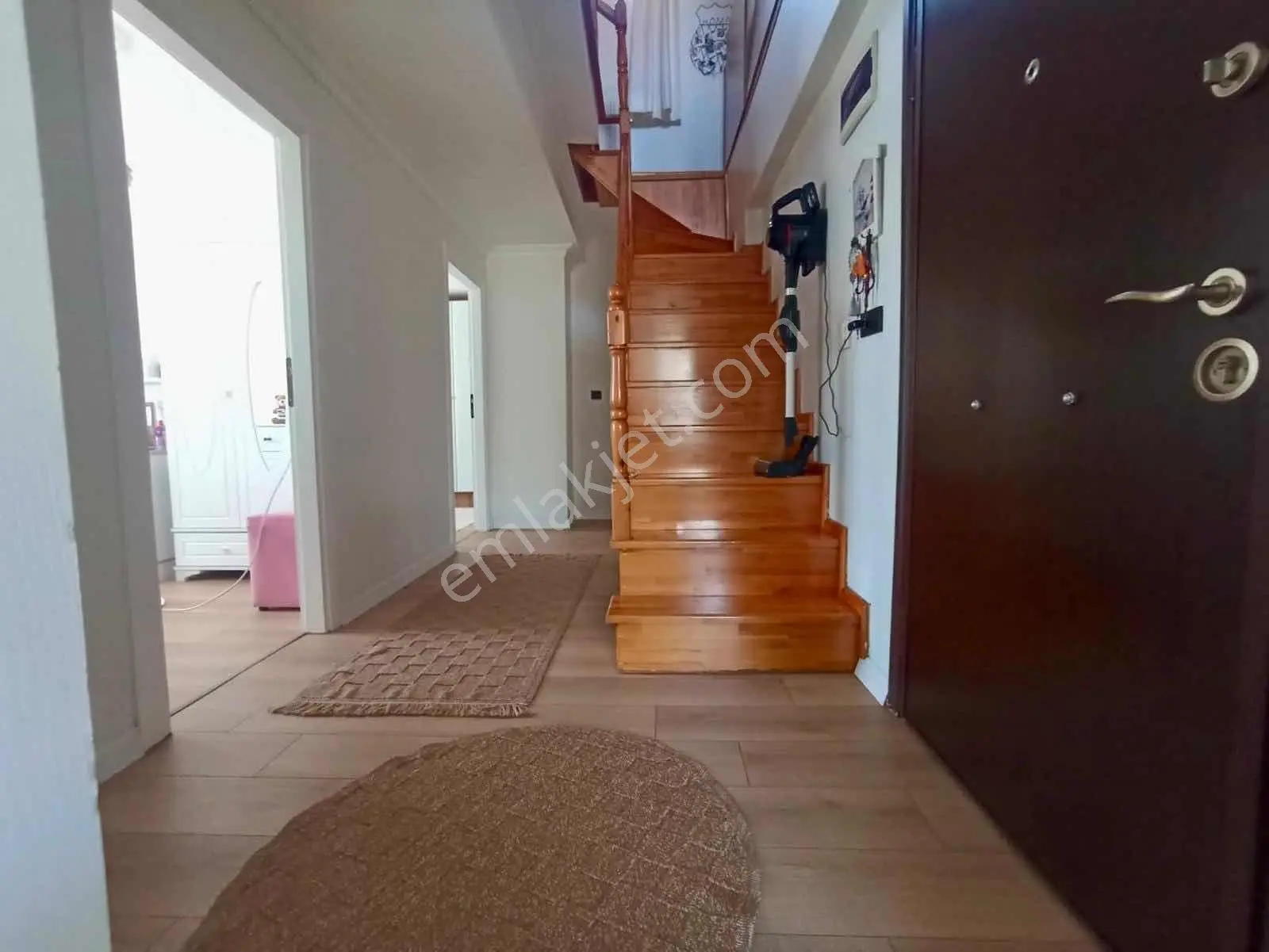 Halkalı Merkez Mah Köşe Başı 3+1 Dubleks — fotoğraf 9
