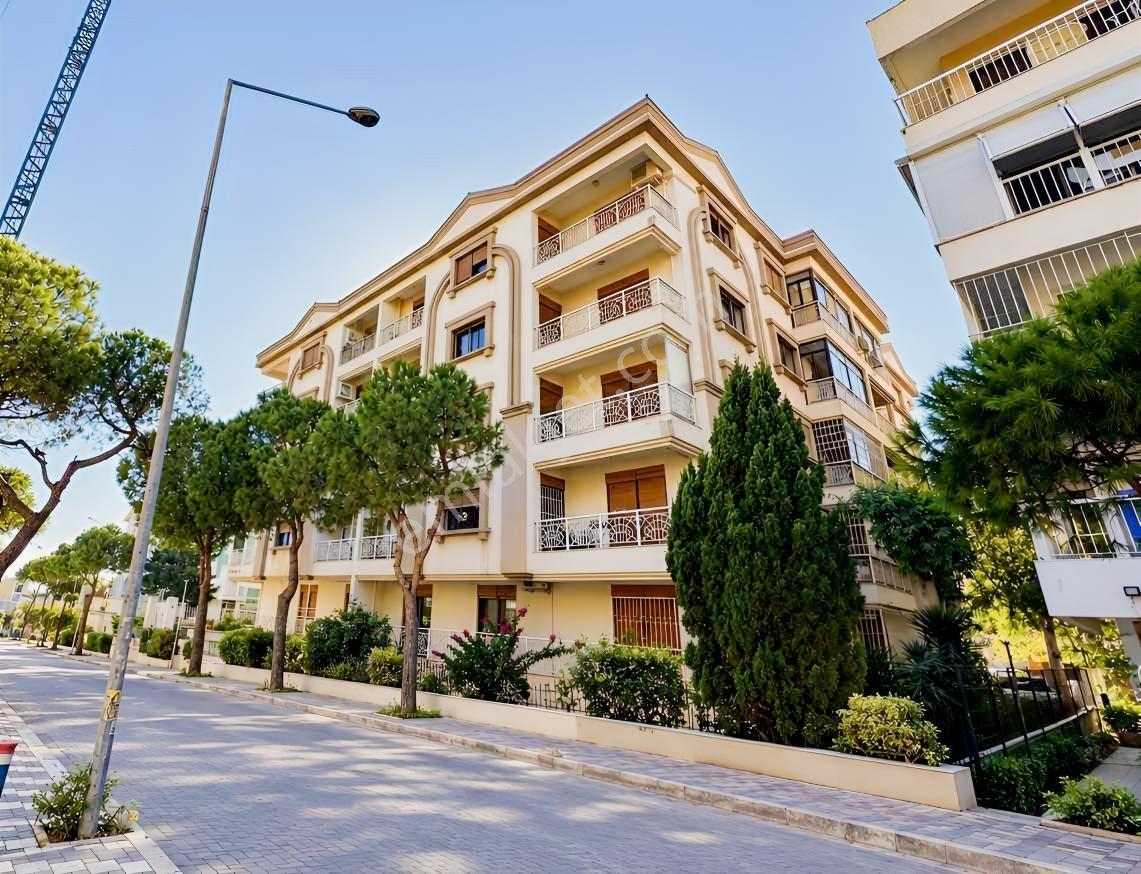 Karşıyaka Çamlık Sk Geniş 3+1 Daire Otopark Asansör Köşk Yanı