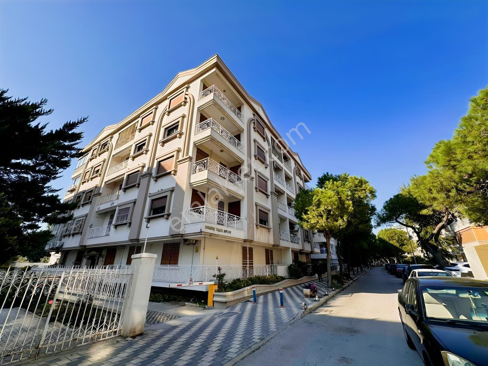 Karşıyaka Çamlık Sk Geniş 3+1 Daire Otopark Asansör Köşk Yanı — fotoğraf 2