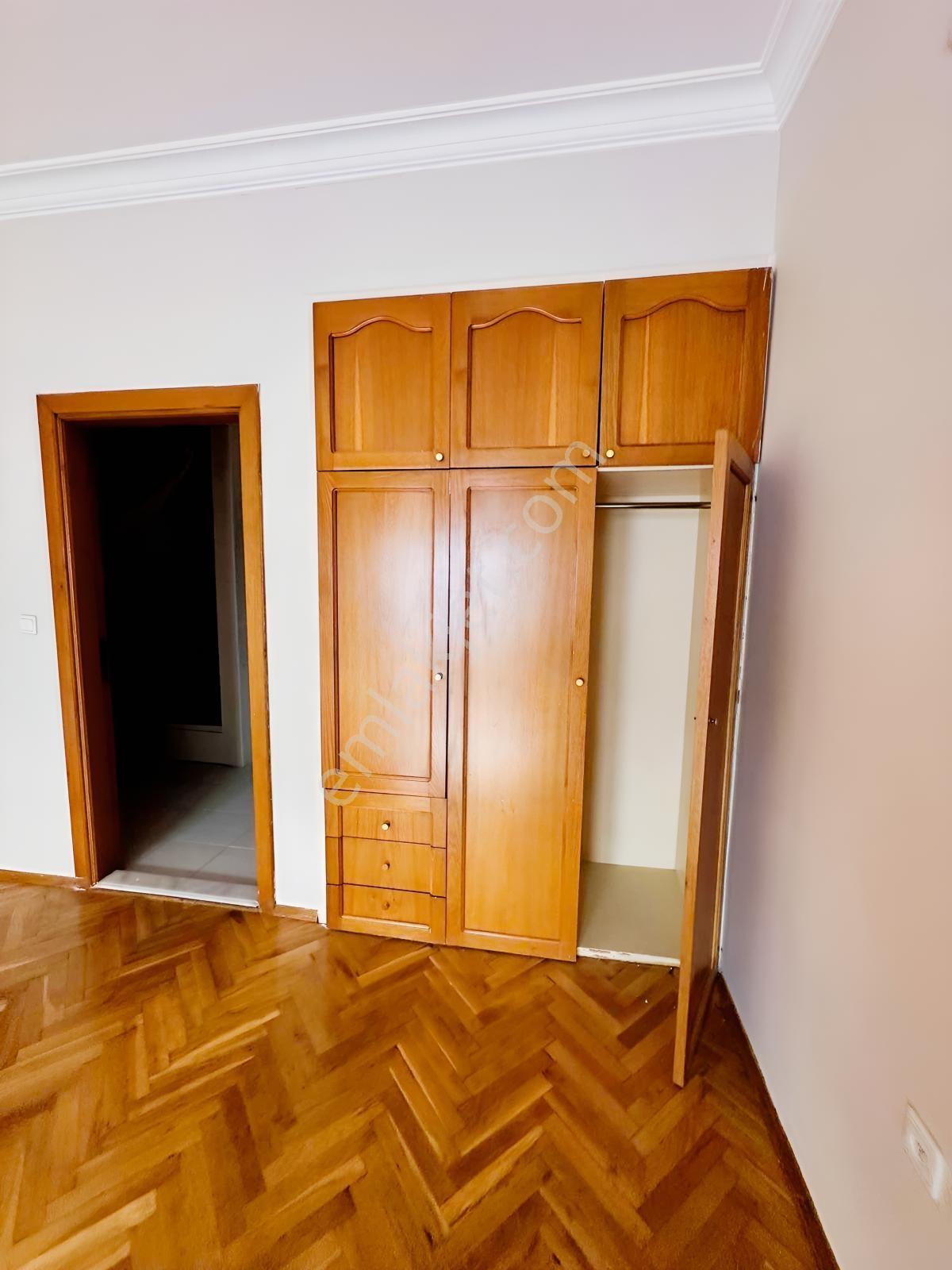 Karşıyaka Çamlık Sk Geniş 3+1 Daire Otopark Asansör Köşk Yanı — fotoğraf 18