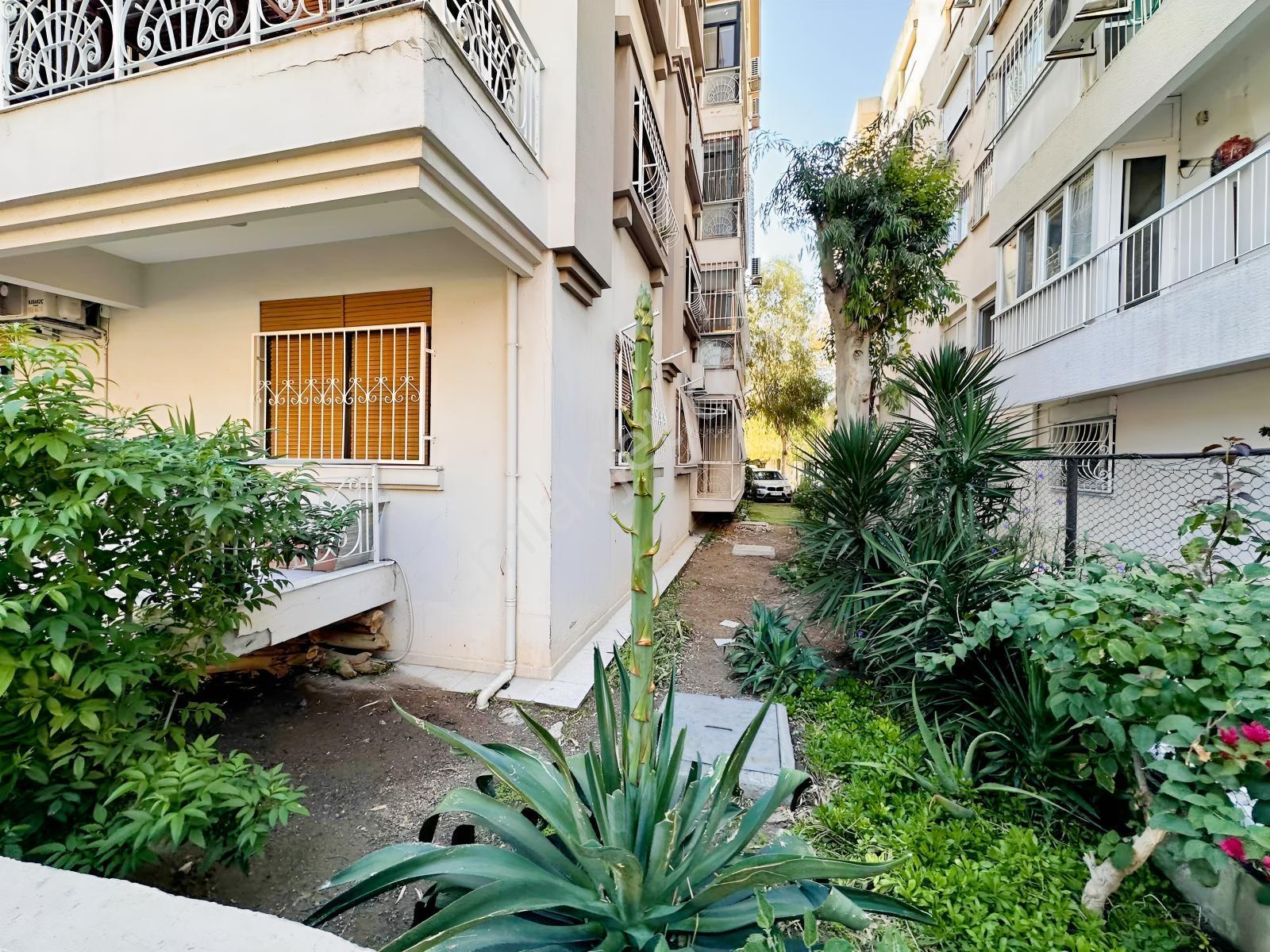 Karşıyaka Çamlık Sk Geniş 3+1 Daire Otopark Asansör Köşk Yanı — fotoğraf 32