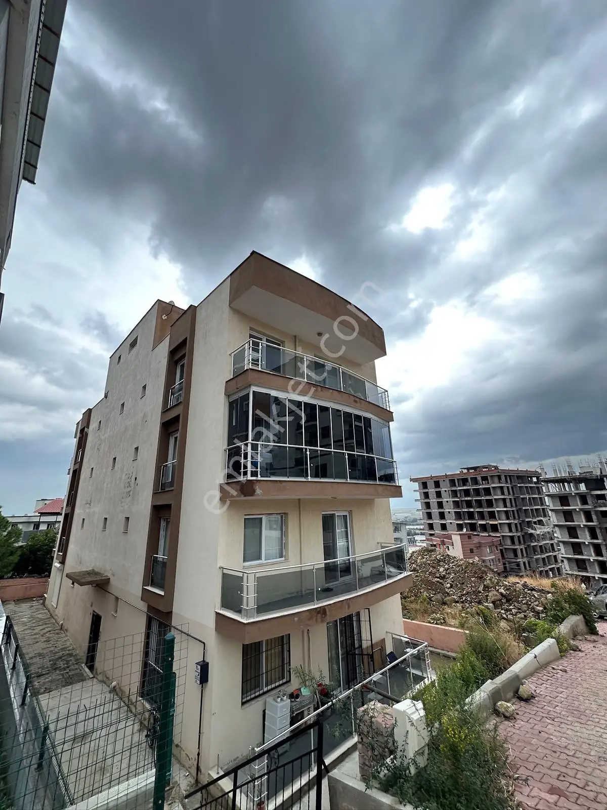 Ulukent'te Satılık Geniş & Kapalı Mutfaklı Daire Fırsatı — fotoğraf 12