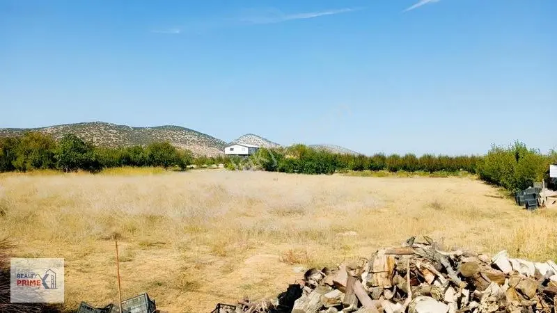 Korkuteli Yazır'da 1.521 M² Köyiçi Ev Yapılabilen Satılık Tarla — fotoğraf 2