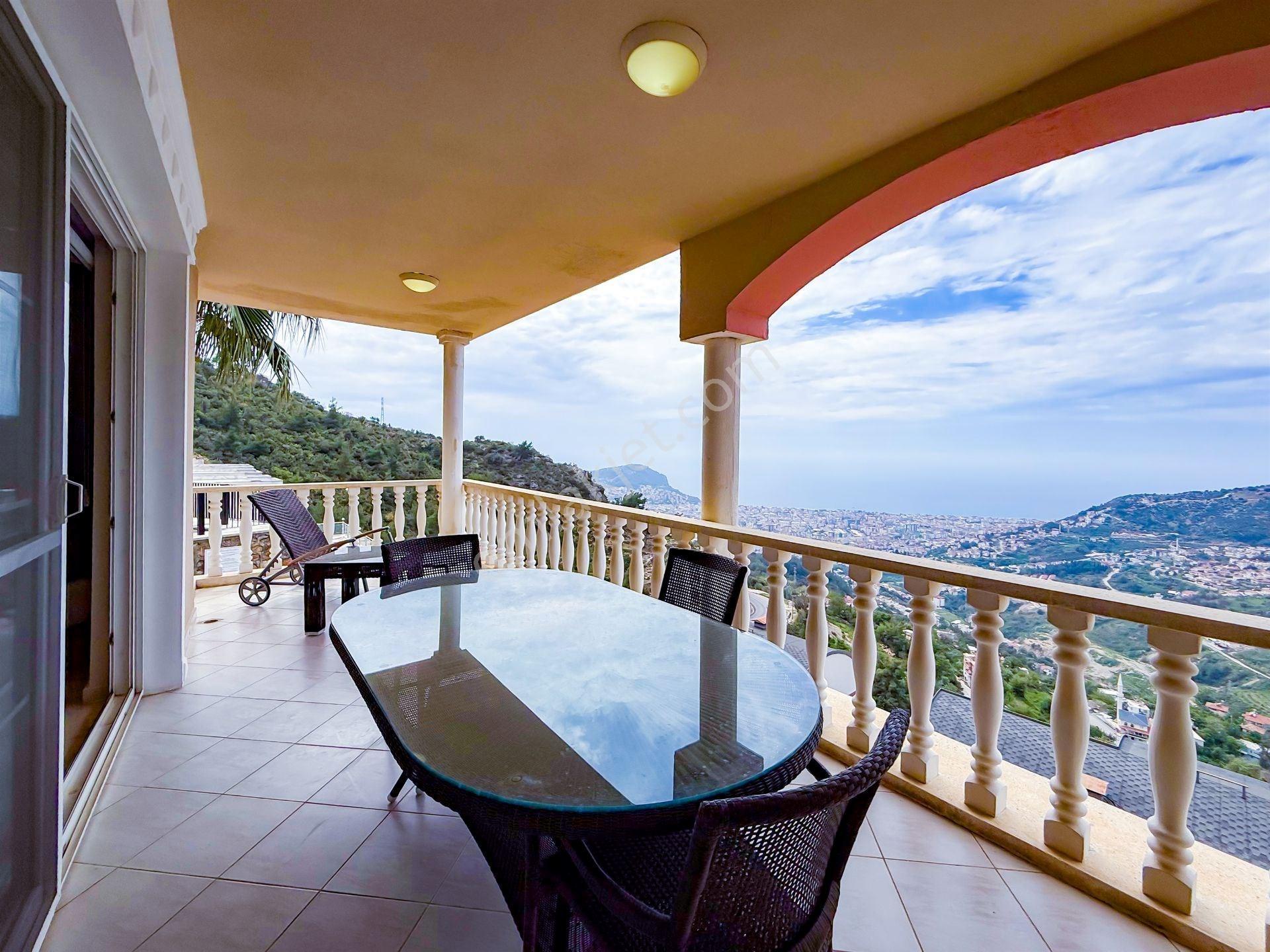 Alanya Bektaş 4+1 Ful Deniz Ve Kale Manzaralı Satılık Muhteşem Penthouse — fotoğraf 2