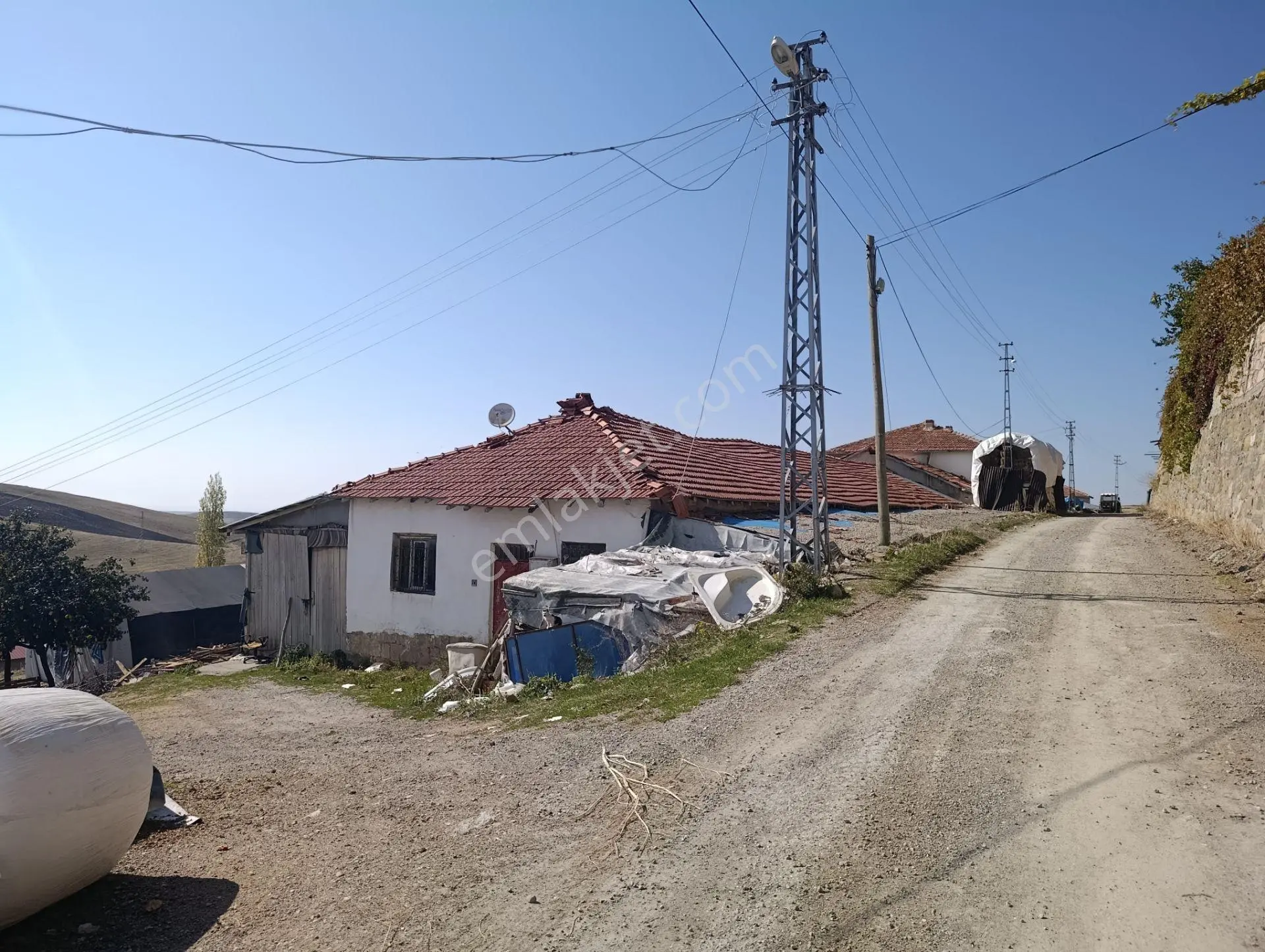 Yakamoz'Dan Satılık 365 M² Çiftlik Ve Müstakil Ev